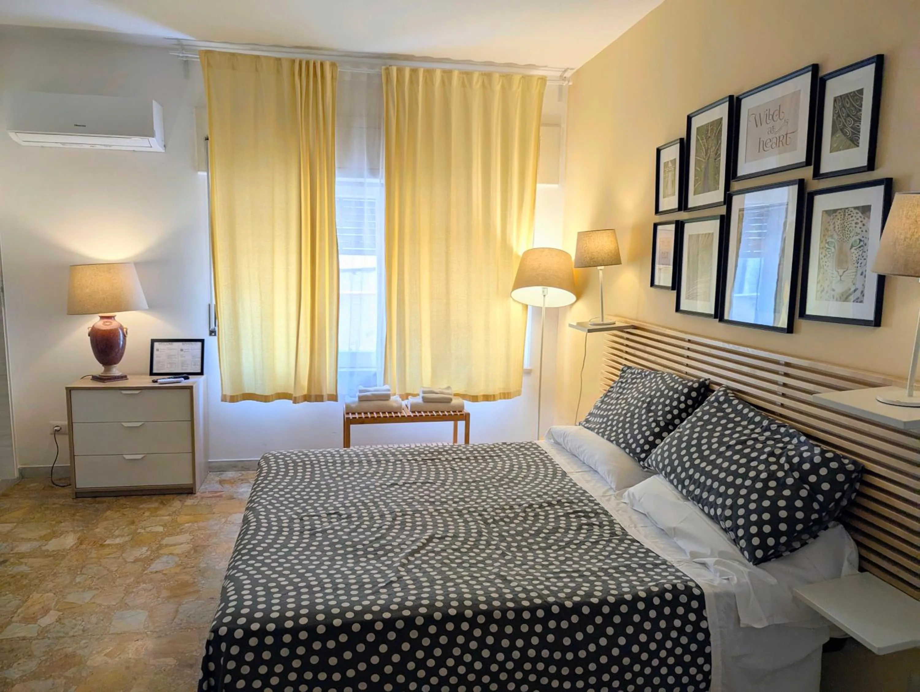 Bed in La Locanda Dell'Arte-Museo