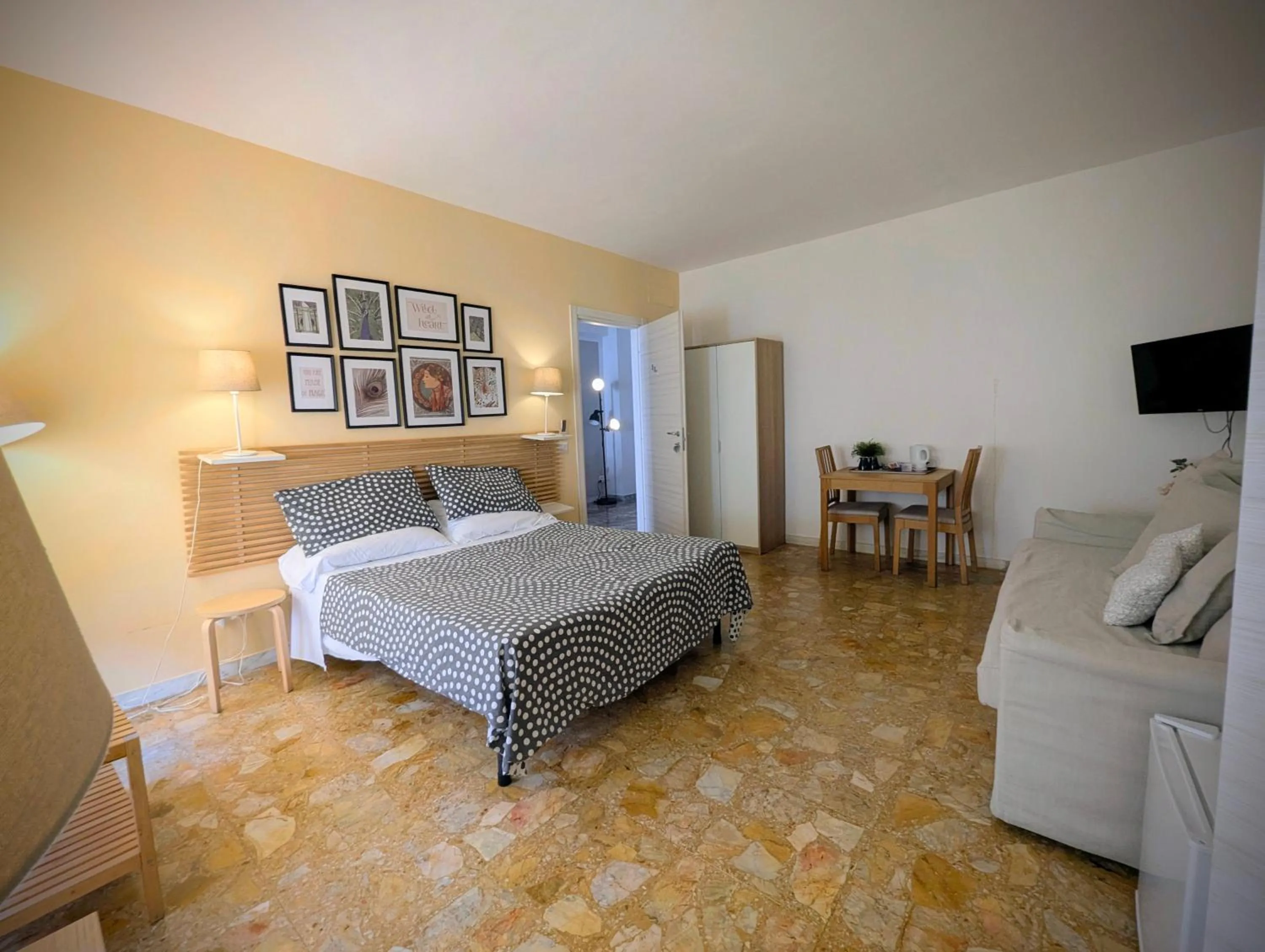 Bed in La Locanda Dell'Arte-Museo