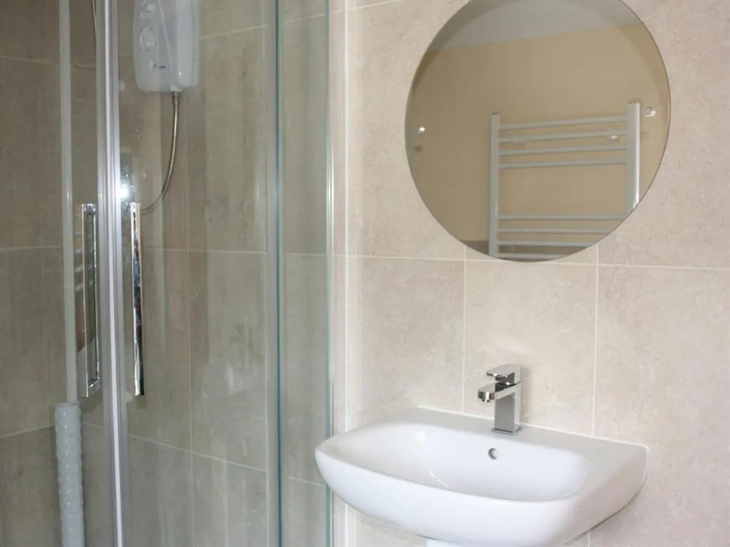 Bathroom in The Old School House Bed and Breakfast