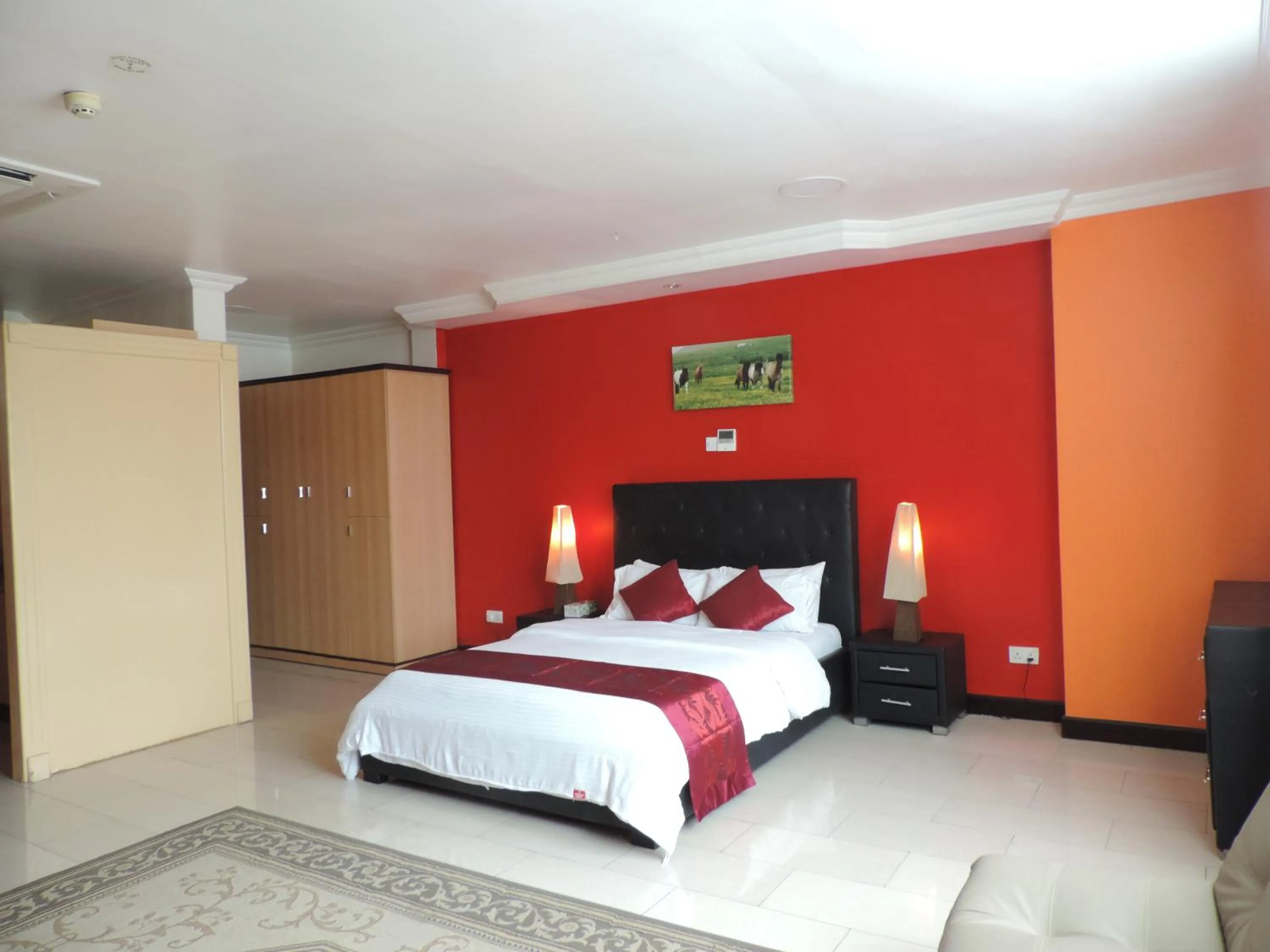 Bedroom, Bed in Mayfair Hotel