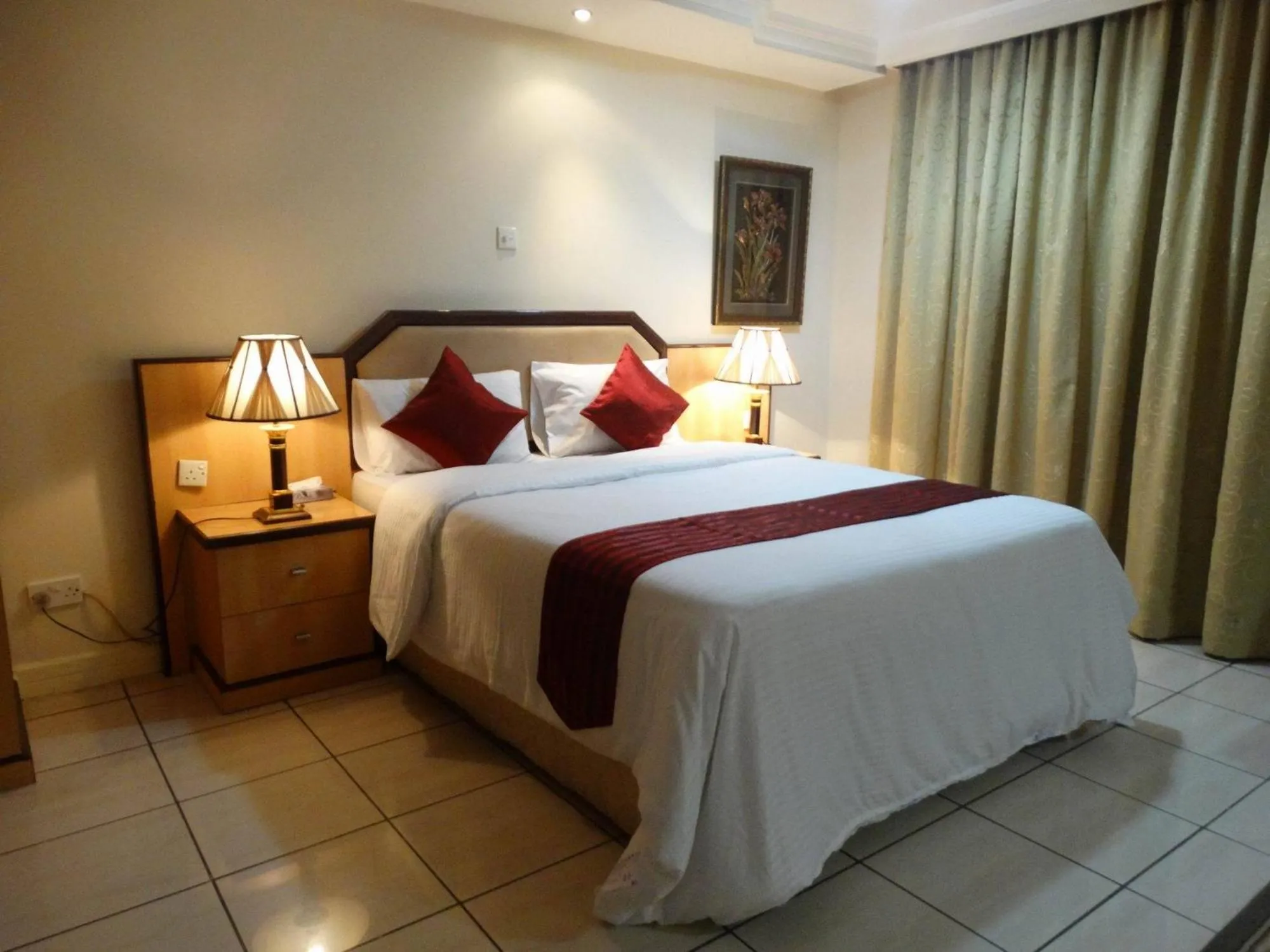 Bedroom, Bed in Mayfair Hotel