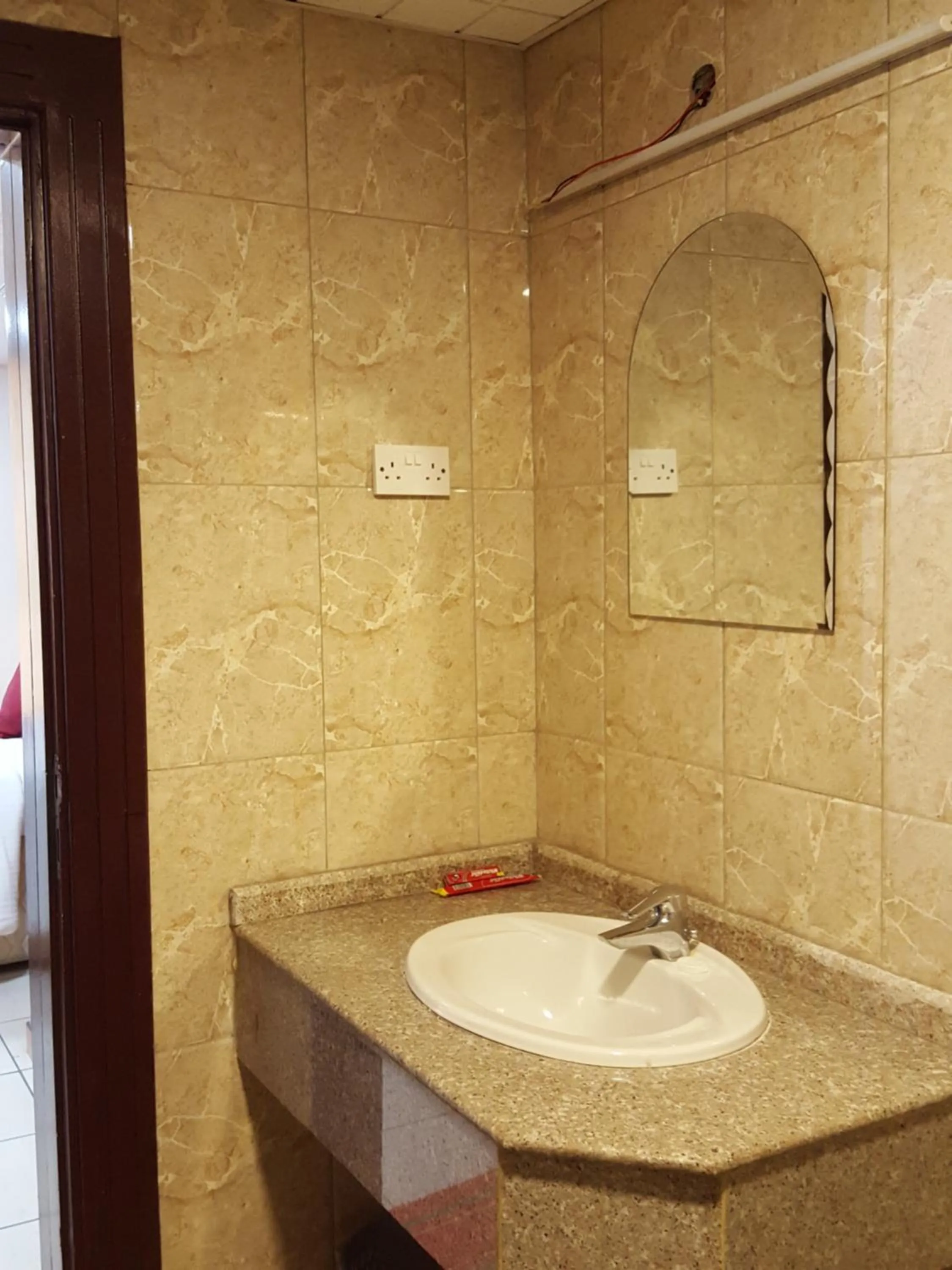 Bathroom in Mayfair Hotel