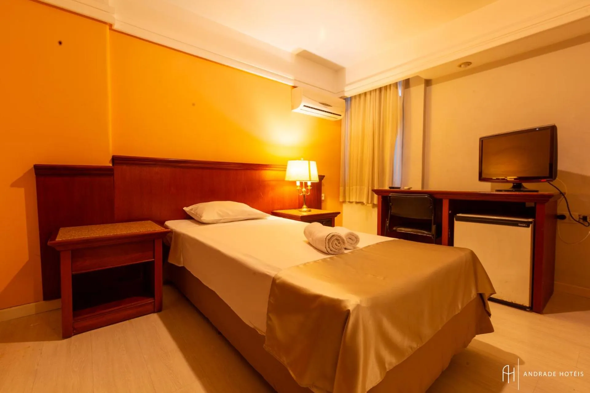 Bedroom, Bed in Rede Andrade Braz