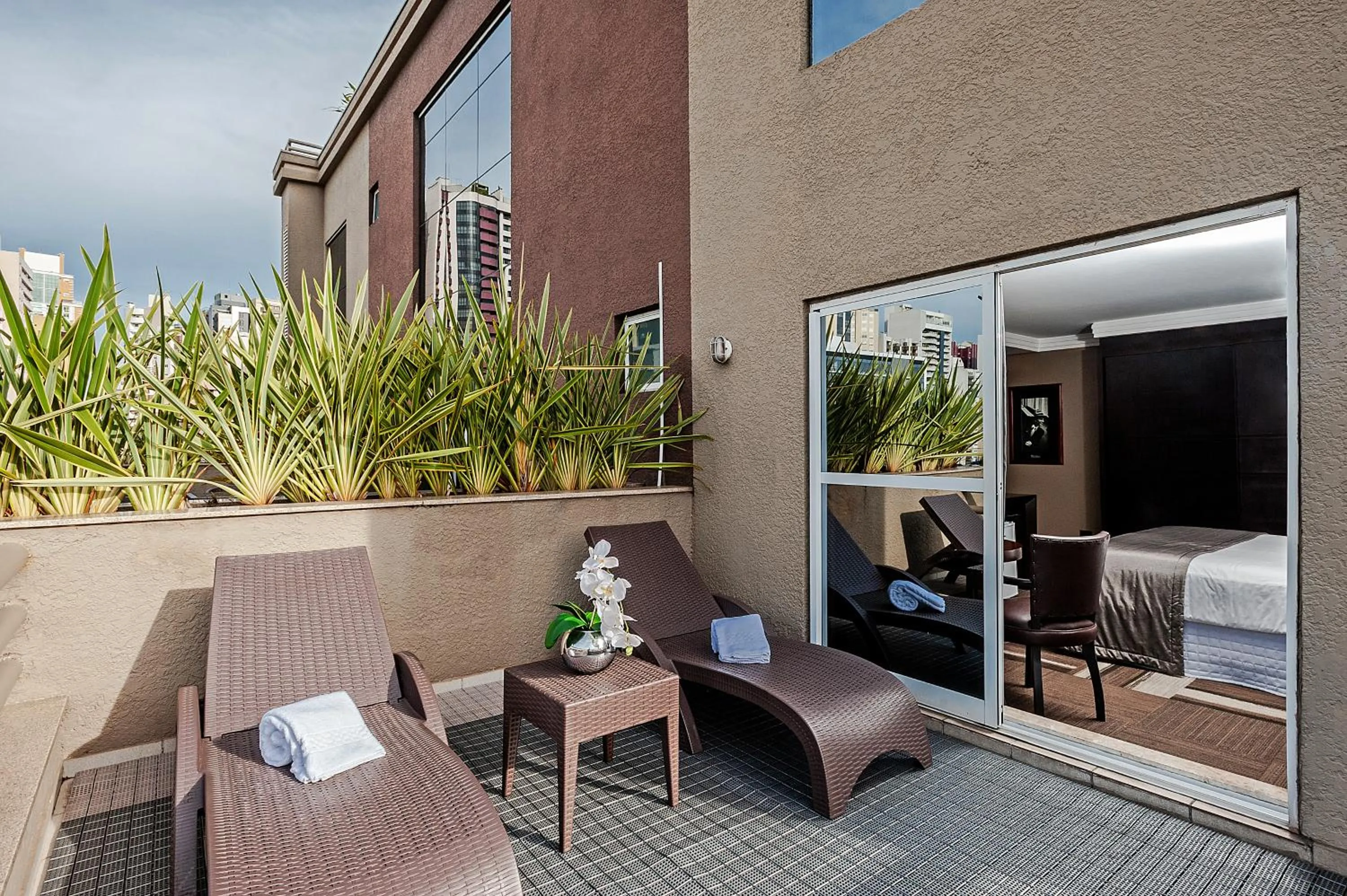 Balcony/Terrace in Full Jazz by Slaviero Hotéis