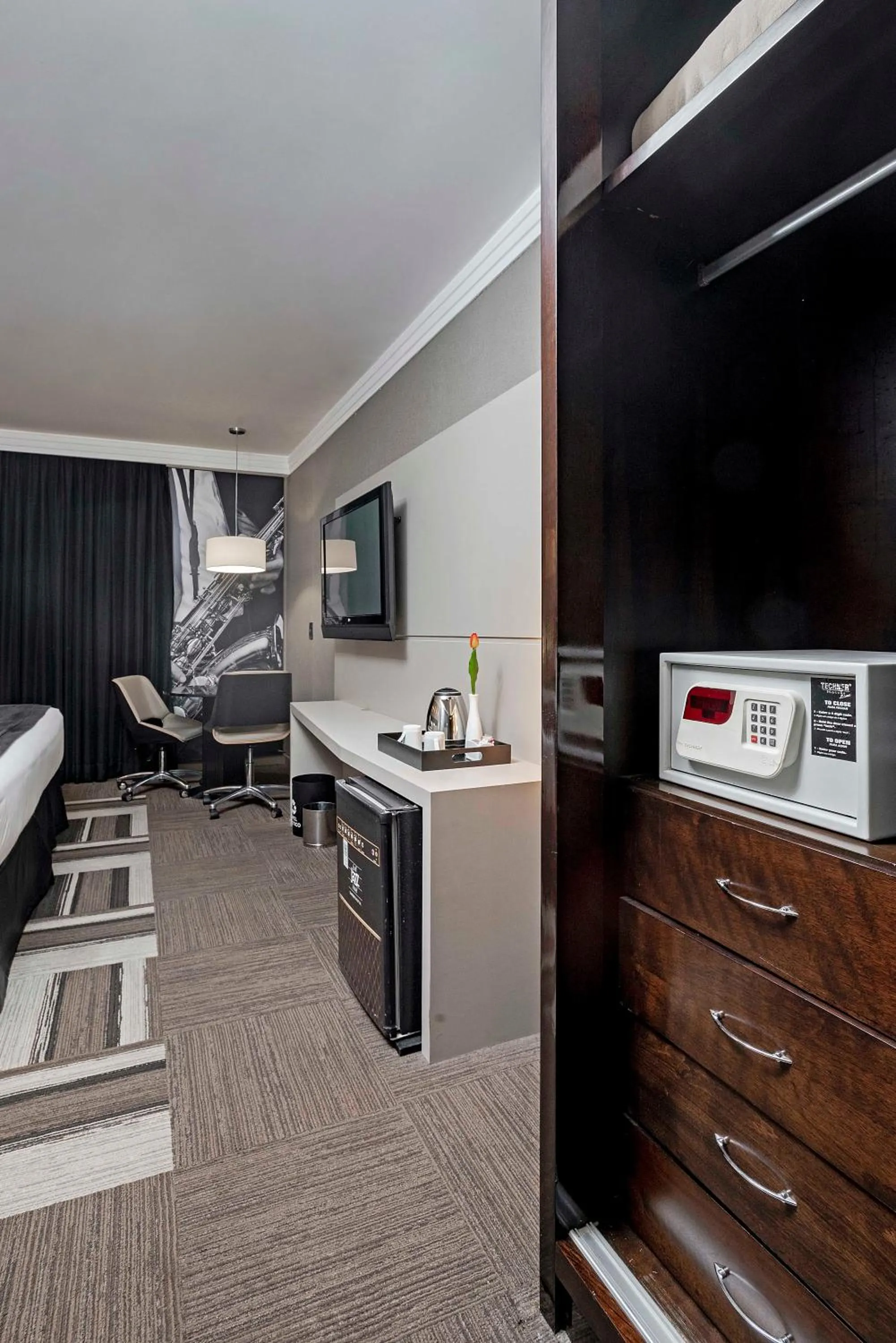 Coffee/tea facilities in Full Jazz by Slaviero Hotéis