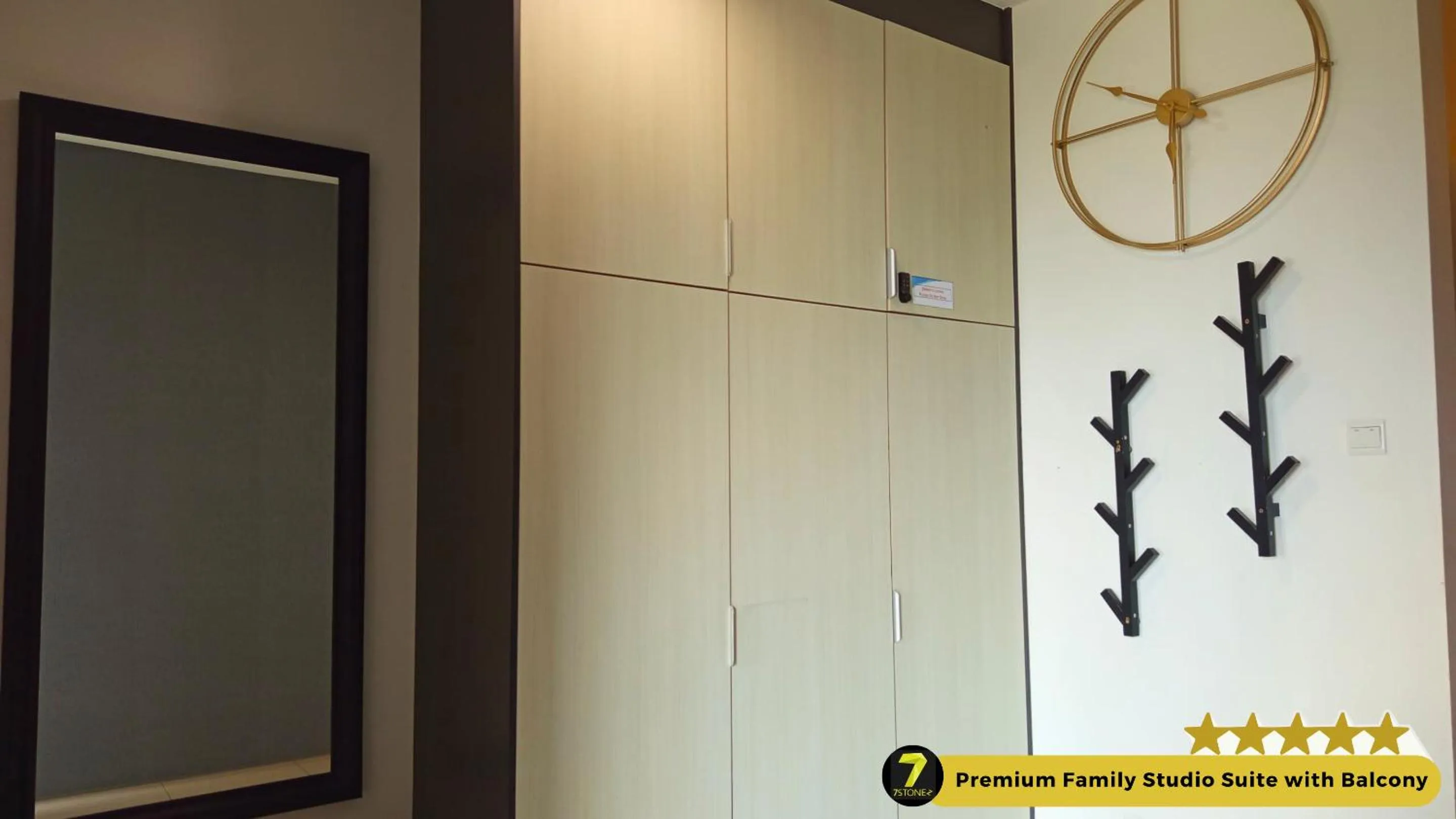 wardrobe in 7Stonez Residences Midhills Genting Highlands