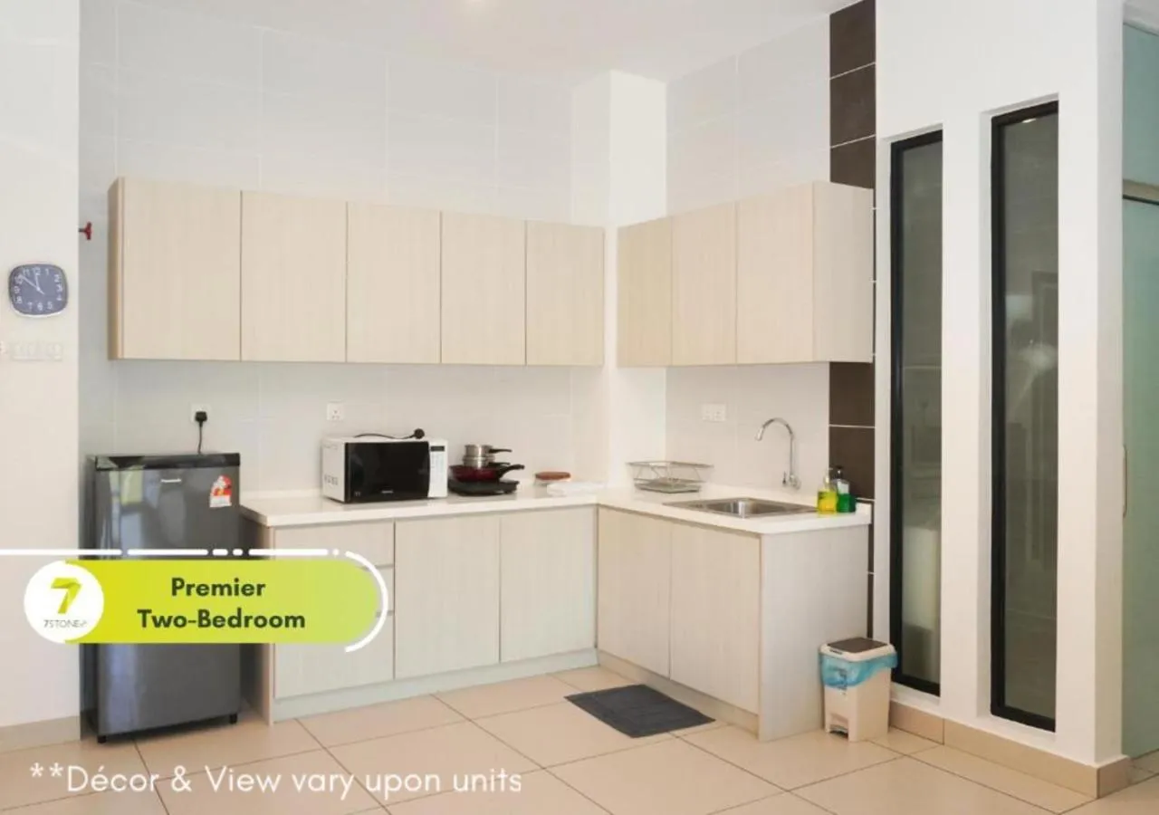Kitchen or kitchenette in 7Stonez Residences Midhills Genting Highlands