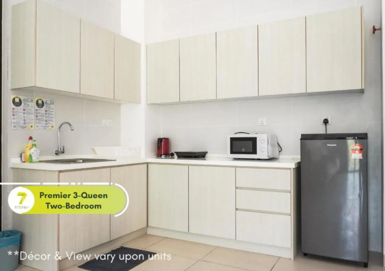 Kitchen or kitchenette in 7Stonez Residences Midhills Genting Highlands