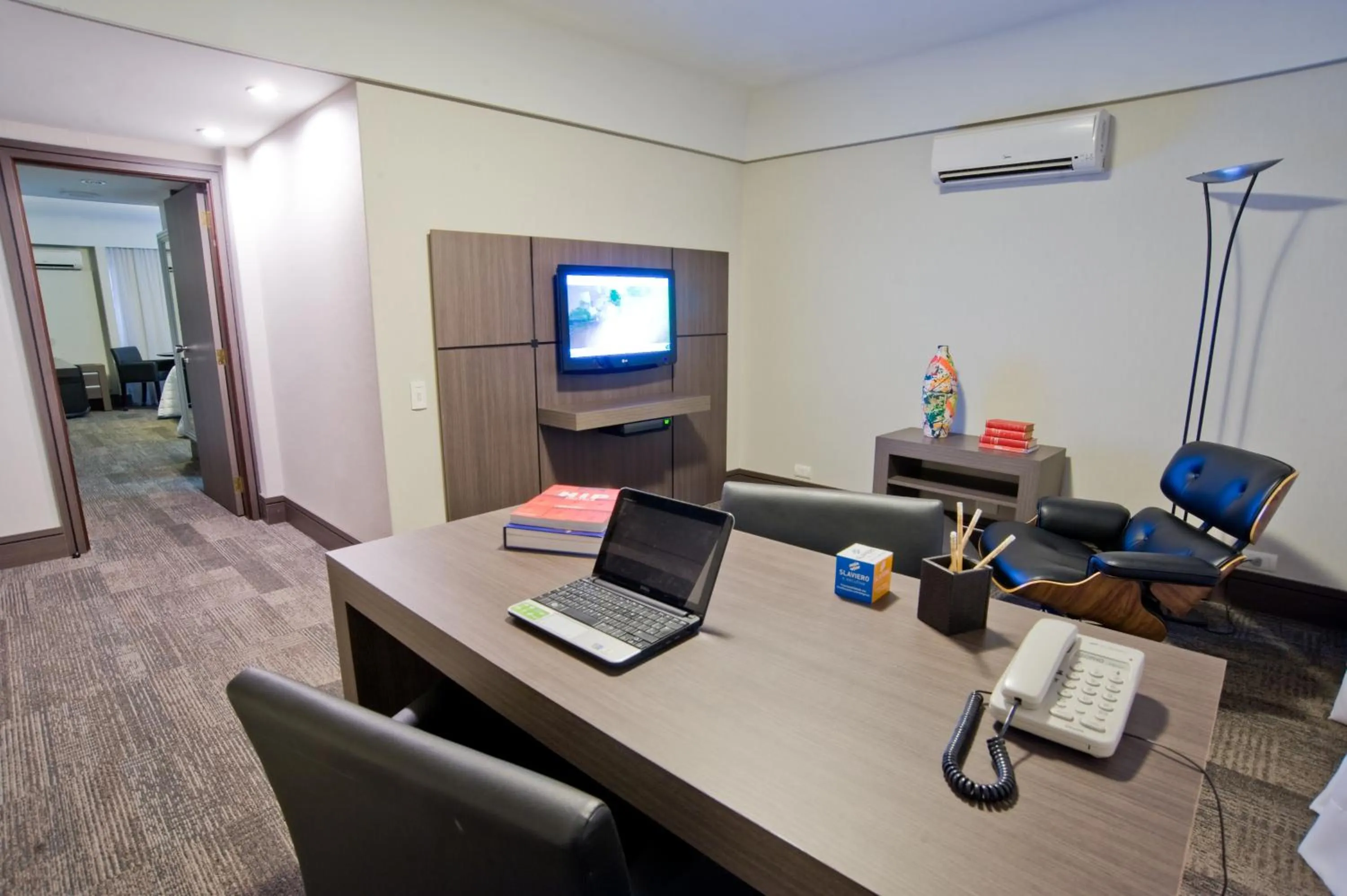 Business facilities in Slaviero Curitiba Centro