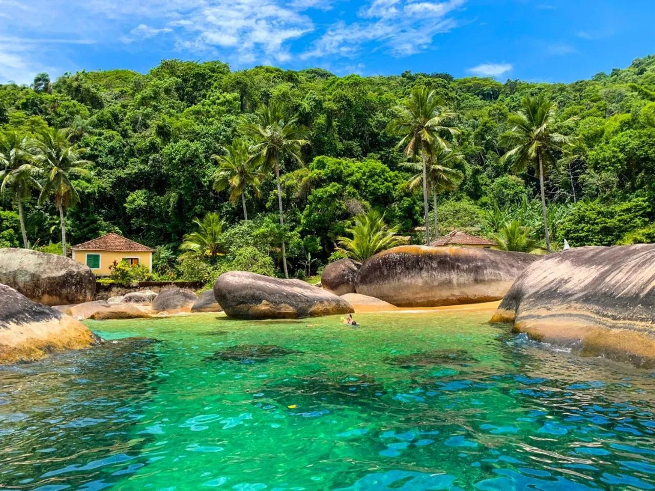 Beach in Mar da Lua