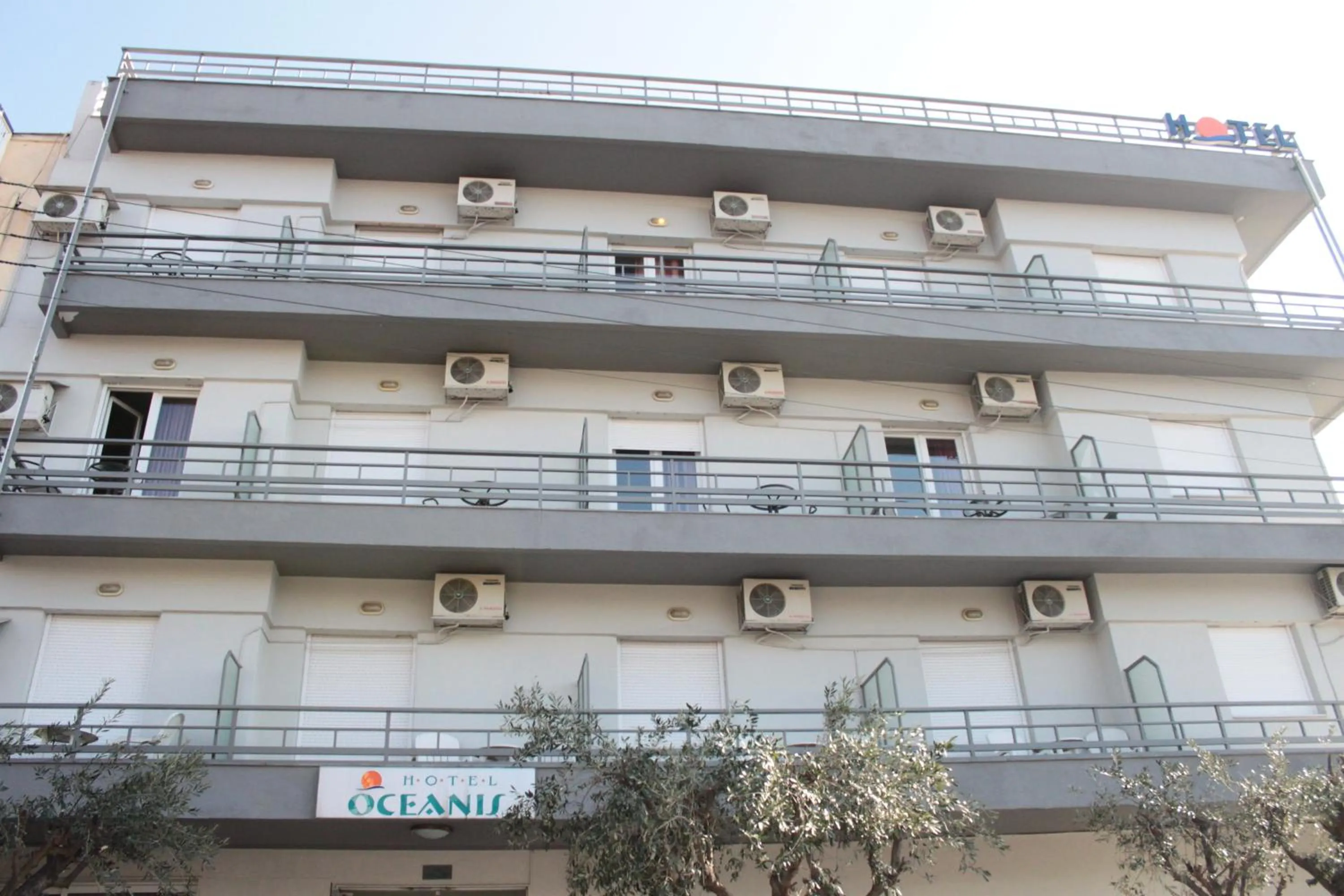 Property building in Oceanis