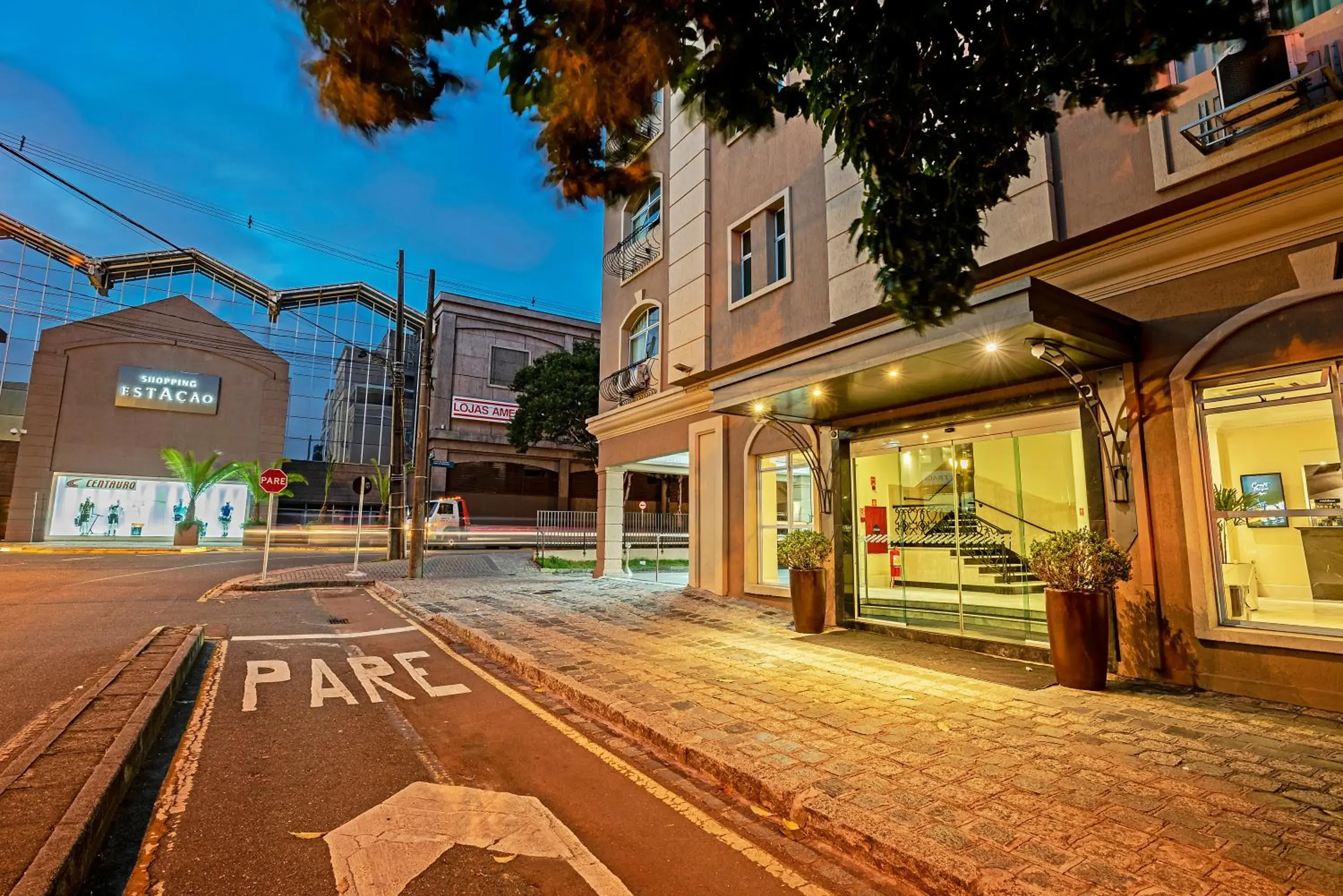 Facade/entrance in Rockefeller by Slaviero Hotéis Facade/entrance in Rockefeller by Slaviero Hotéis