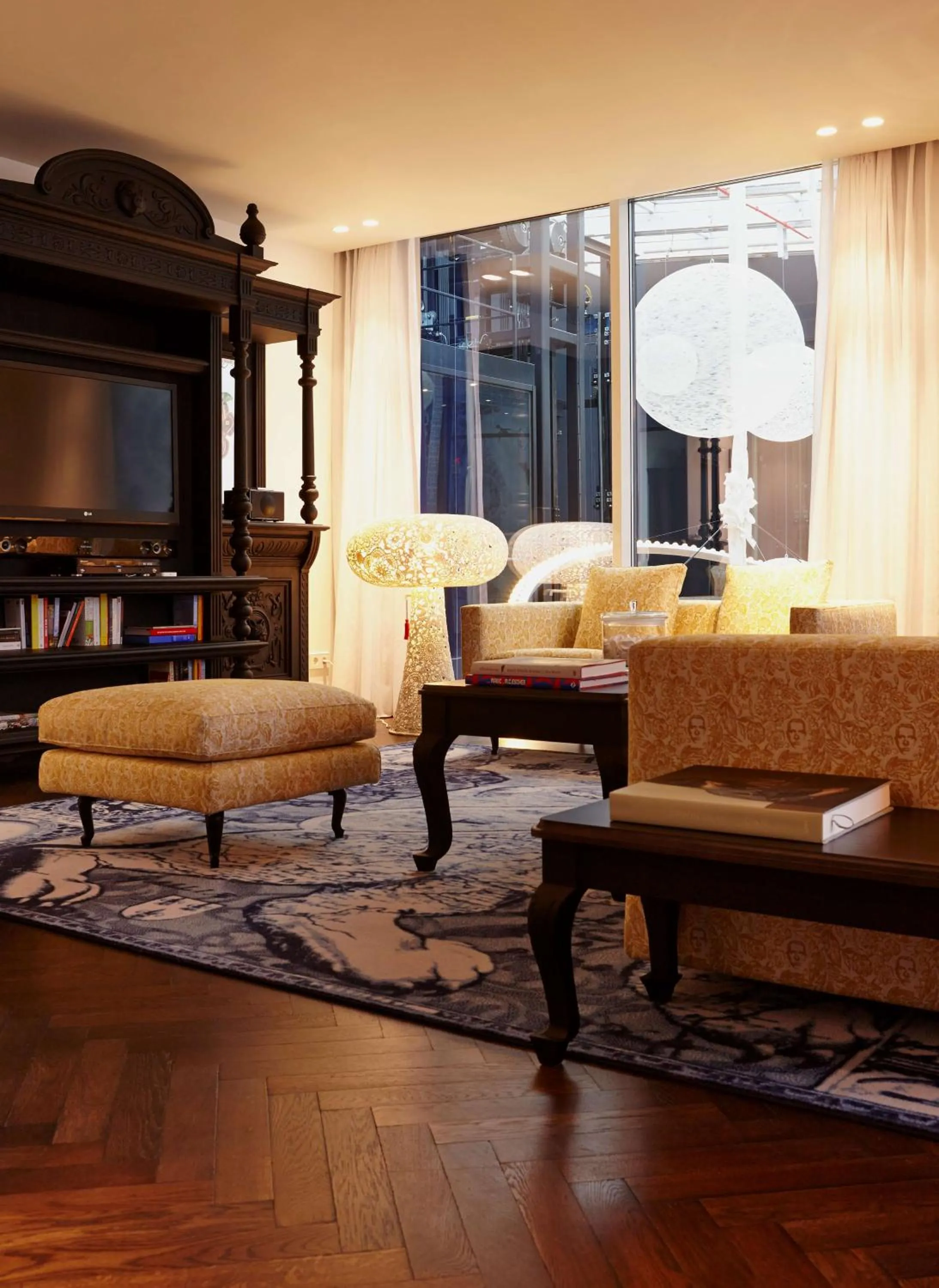 Photo of the whole room in Andaz Amsterdam, Prinsengracht, By Hyatt