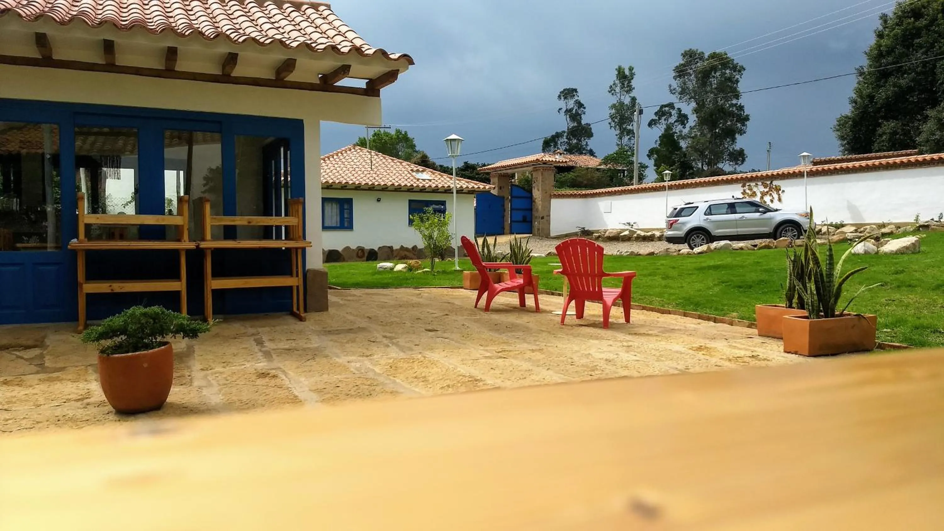 HOTEL & CABAÑAS CASHILUNA