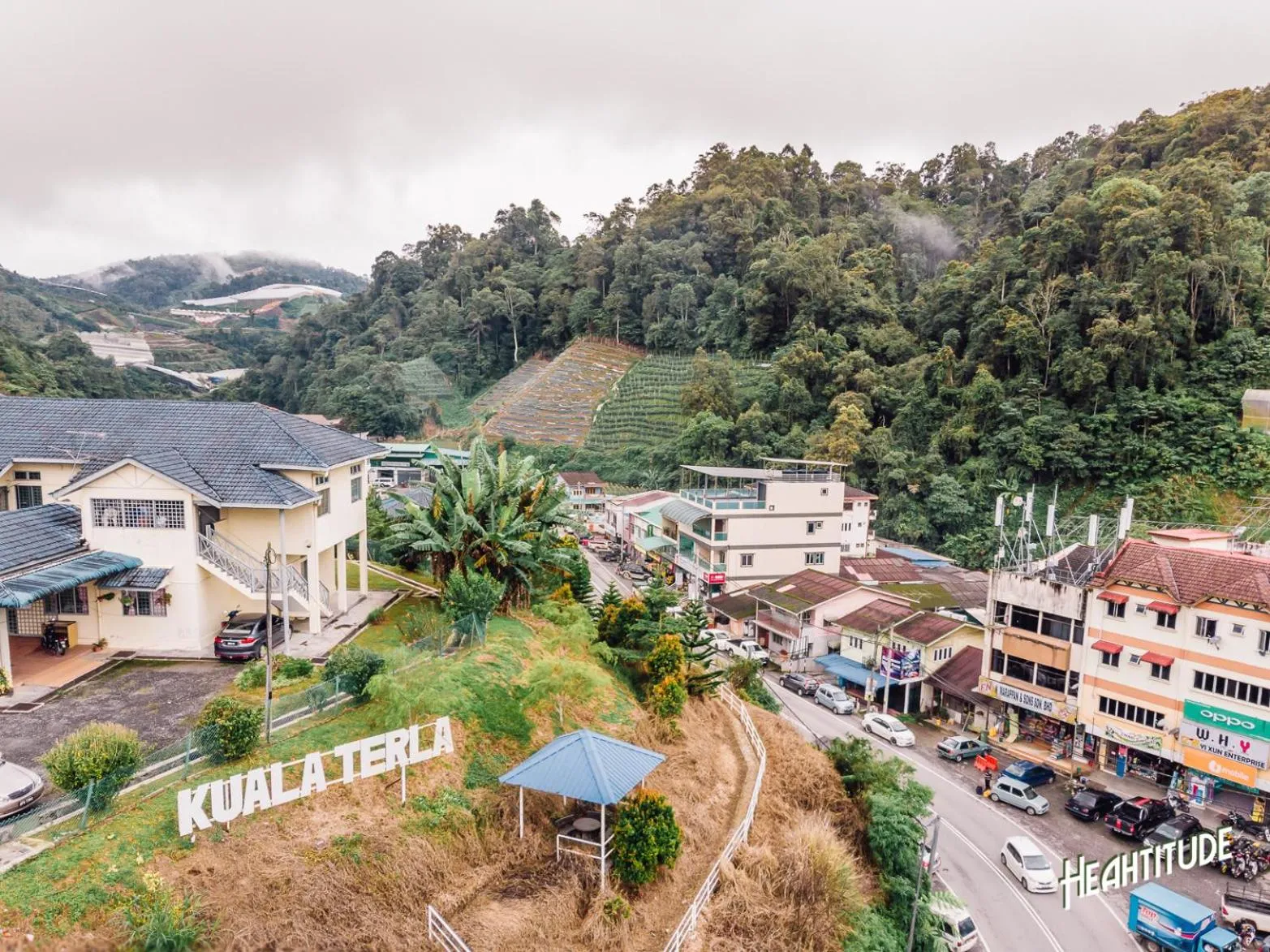 Neighbourhood in Heahtitude - Children Not Allowed