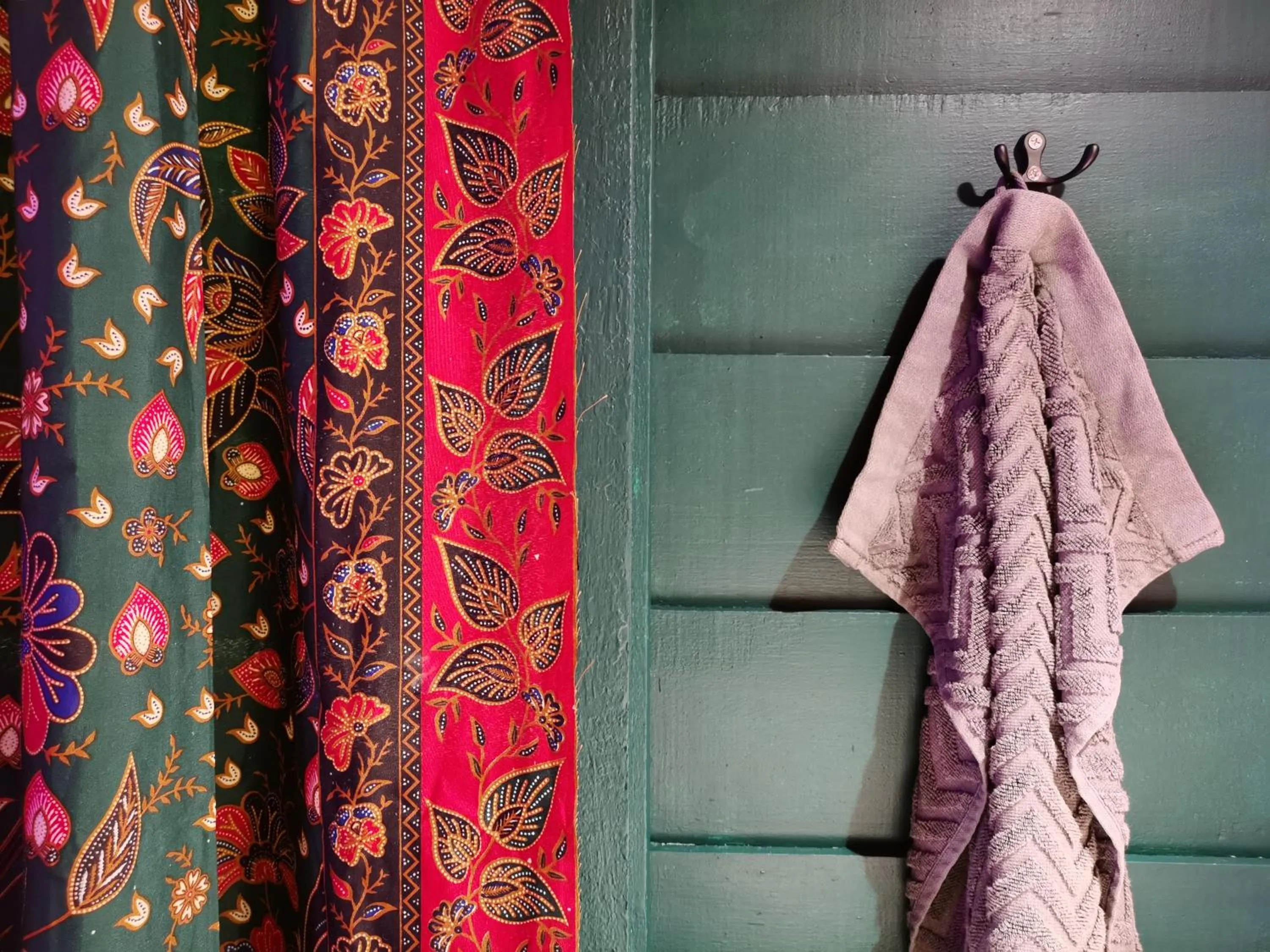 Other in Heahtitude - Children Not Allowed