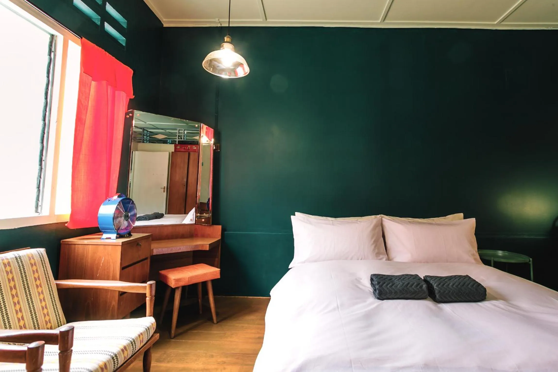 Photo of the whole room, Bed in Heahtitude - Children Not Allowed