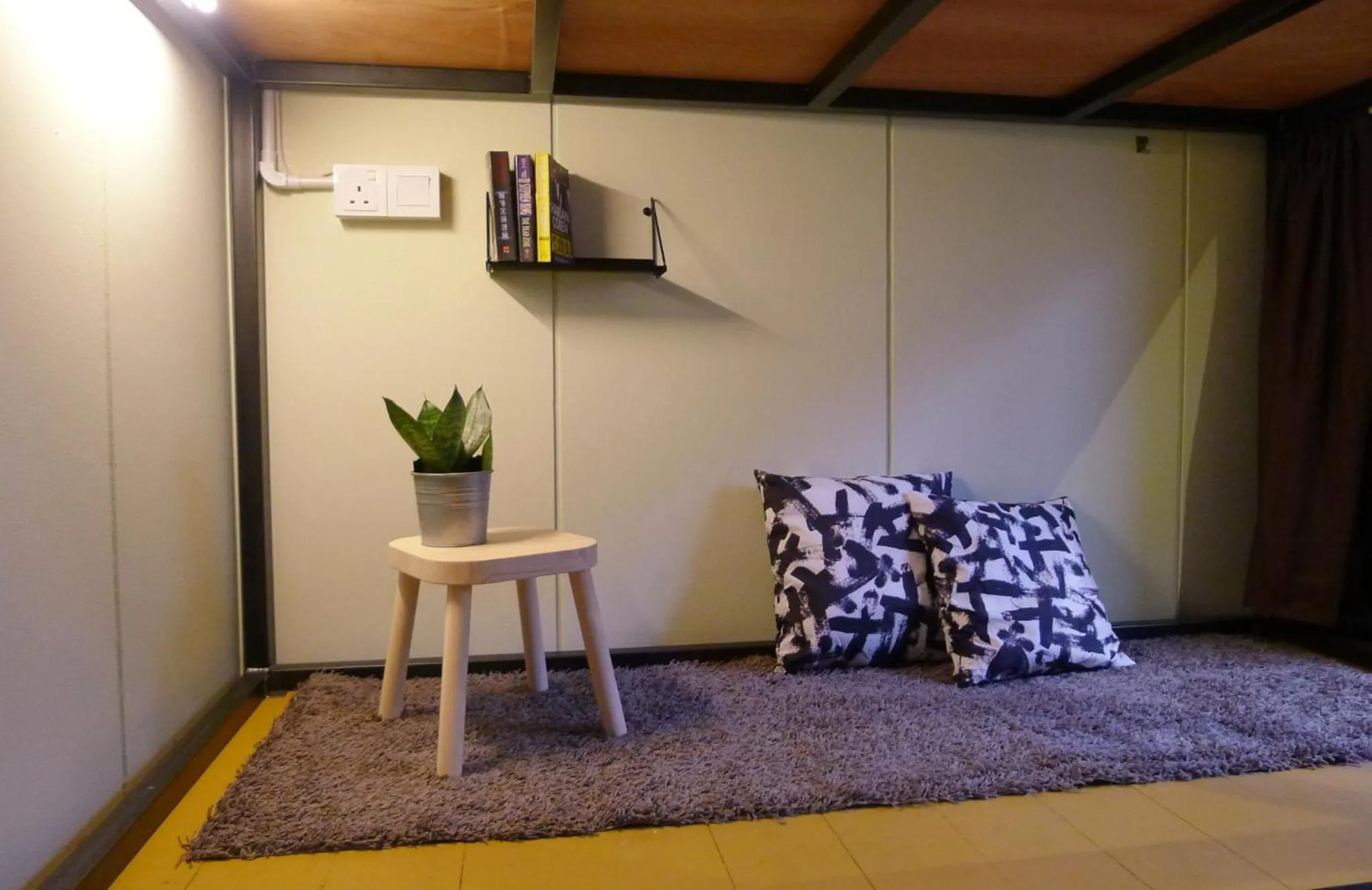 Seating area in Heahtitude - Children Not Allowed