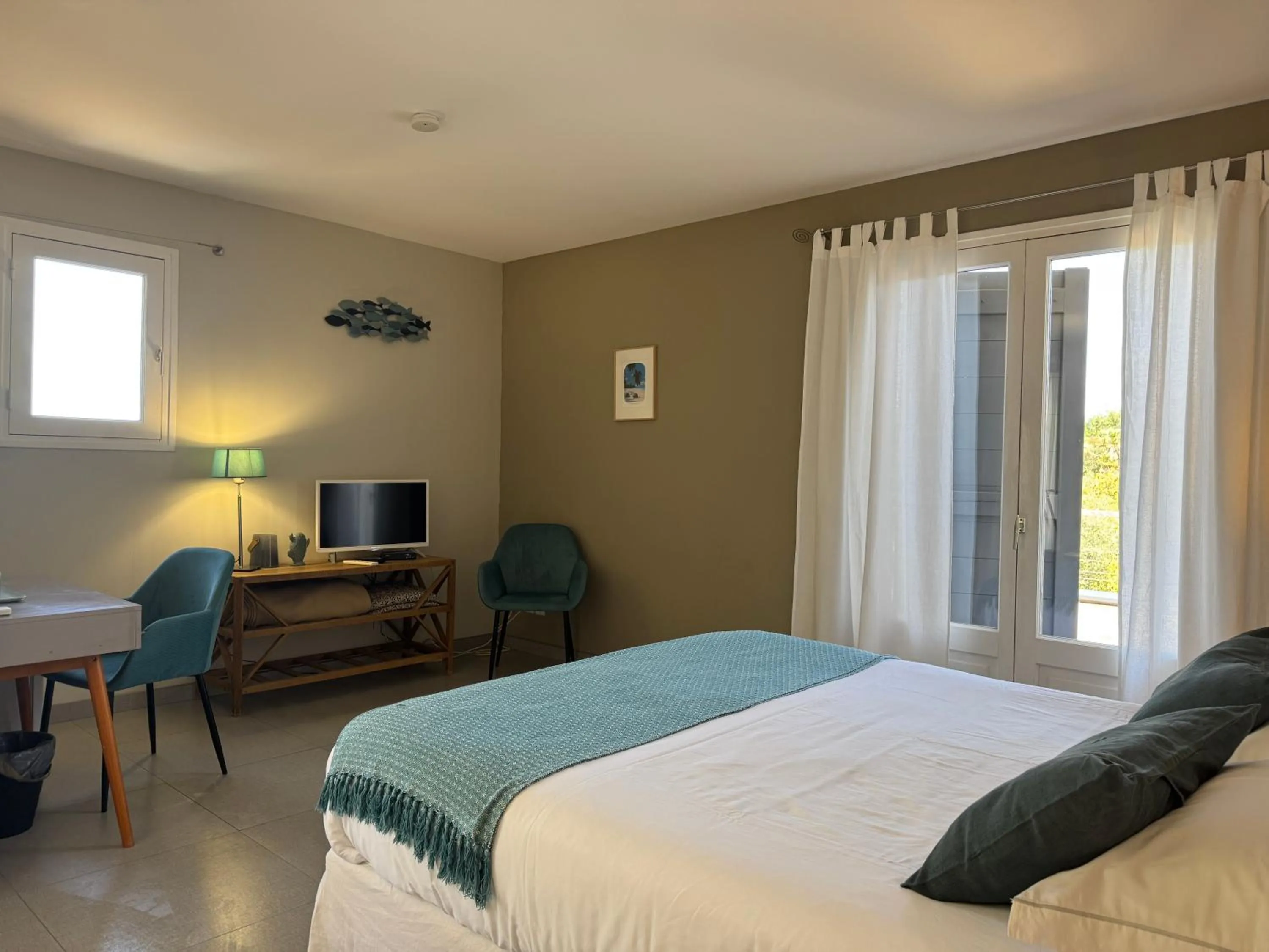 Bedroom, Bed in Le Ruone