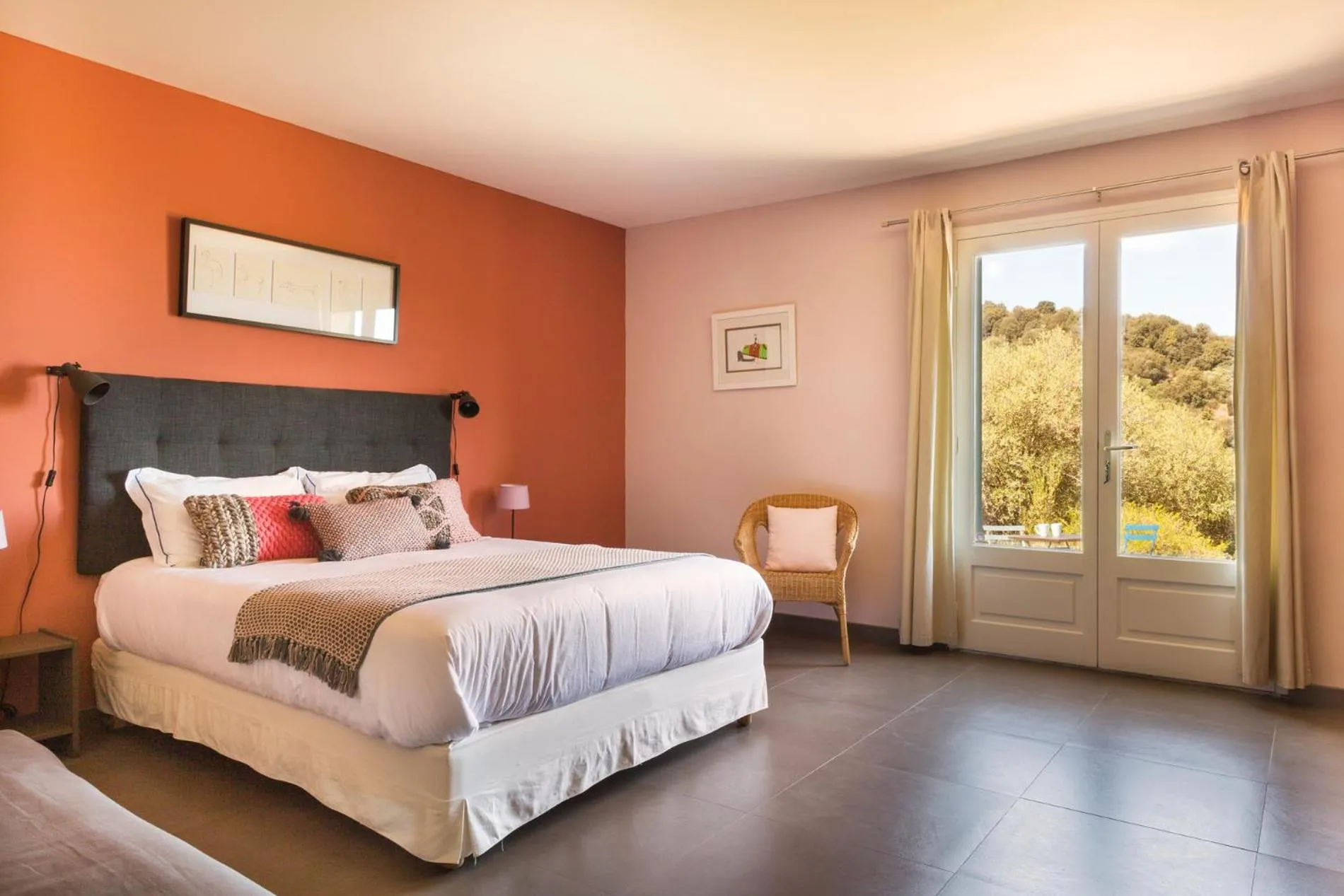 Photo of the whole room, Bed in Le Ruone