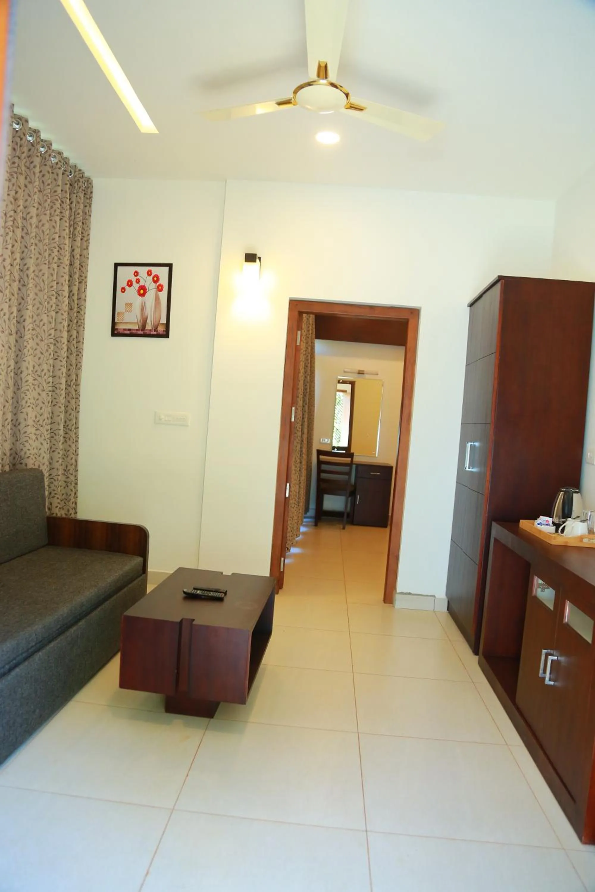 Palmtree Leaf, Munnar