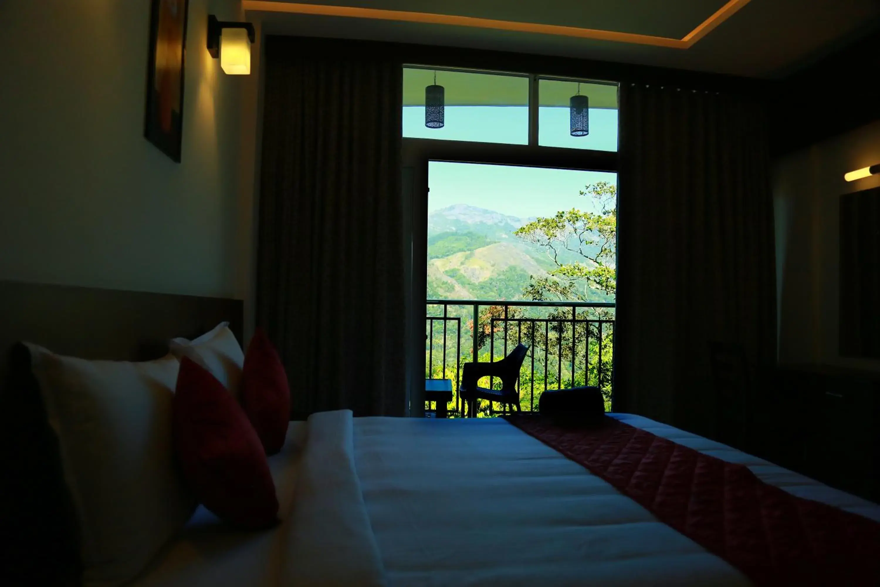 Bed in Palmtree Leaf, Munnar Bed in Palmtree Leaf, Munnar