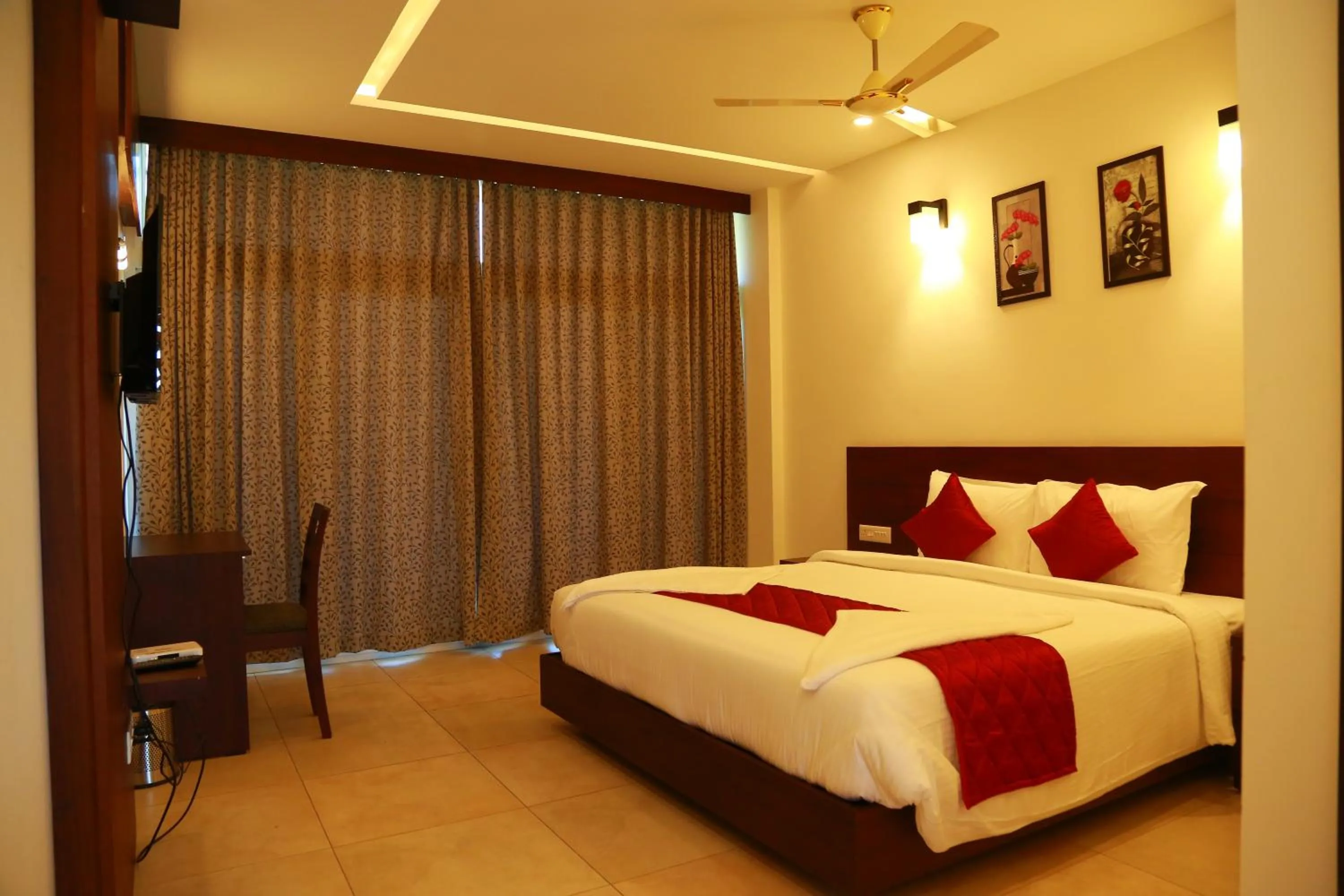 Palmtree Leaf, Munnar