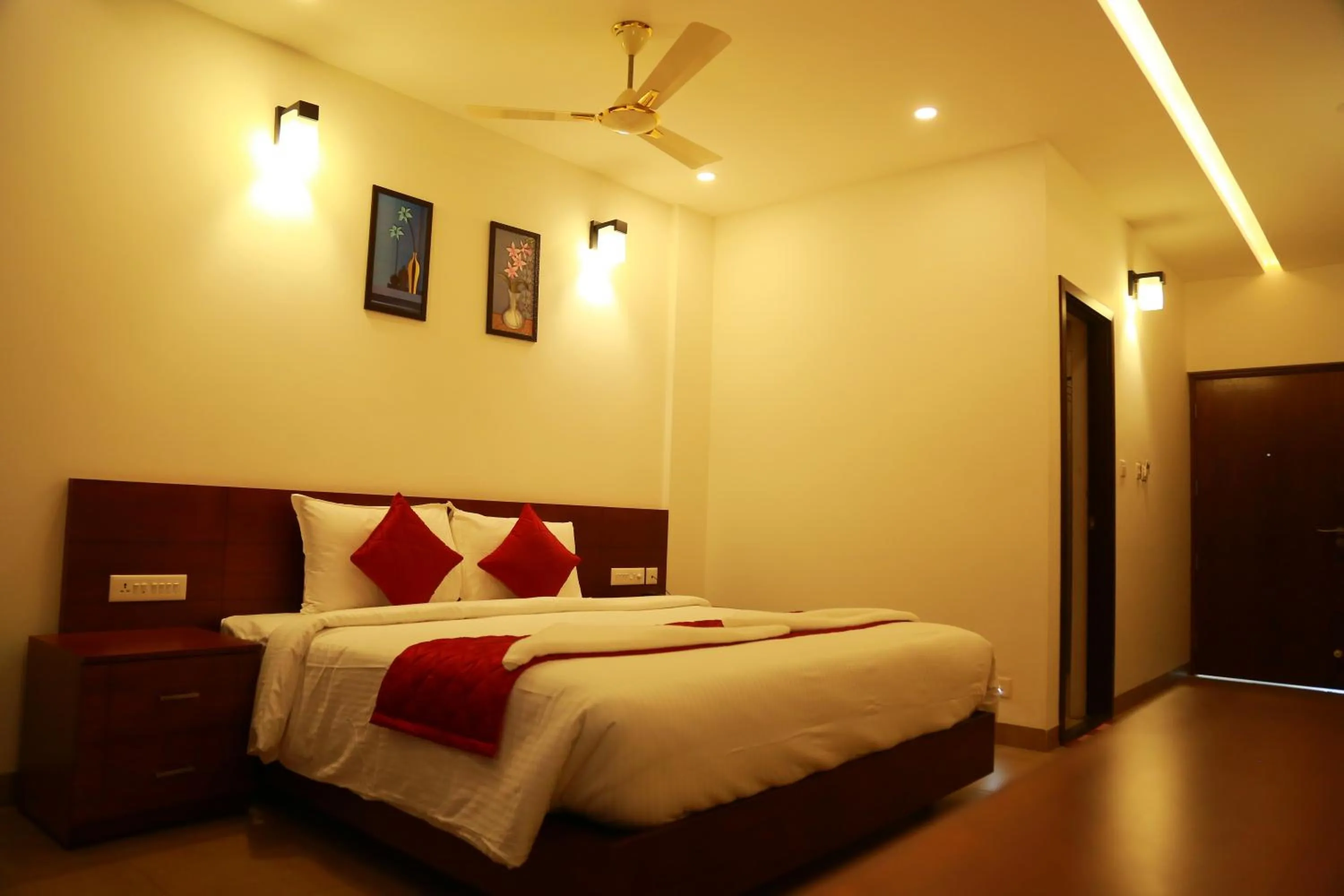 Bedroom in Palmtree Leaf, Munnar