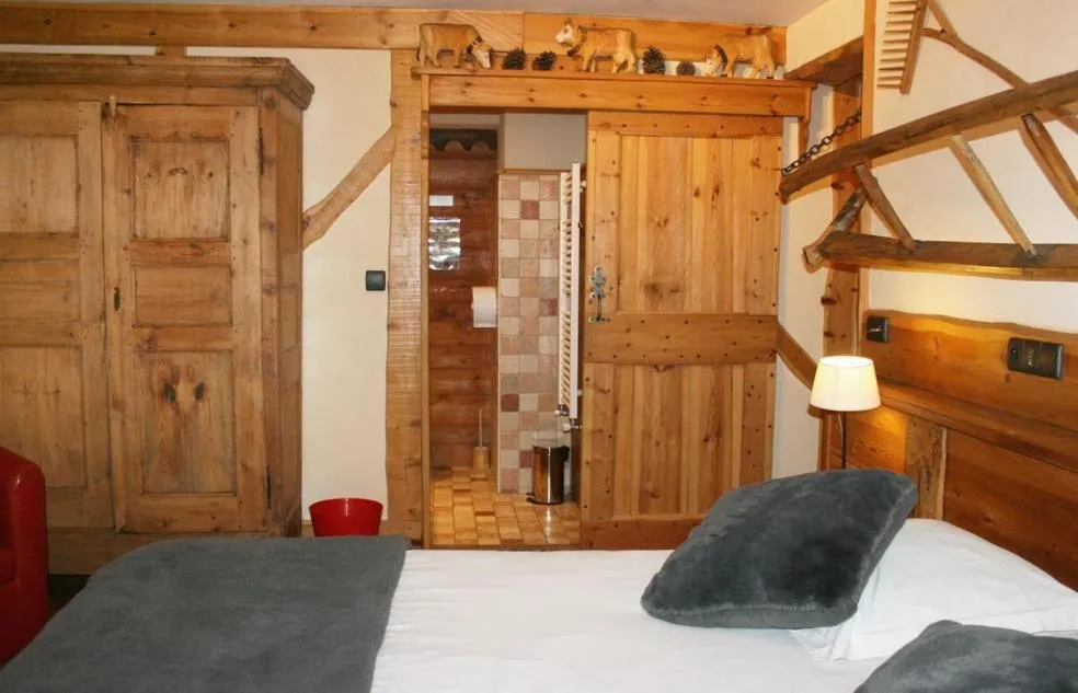 Bed in Hôtel Restaurant de la Chaussée