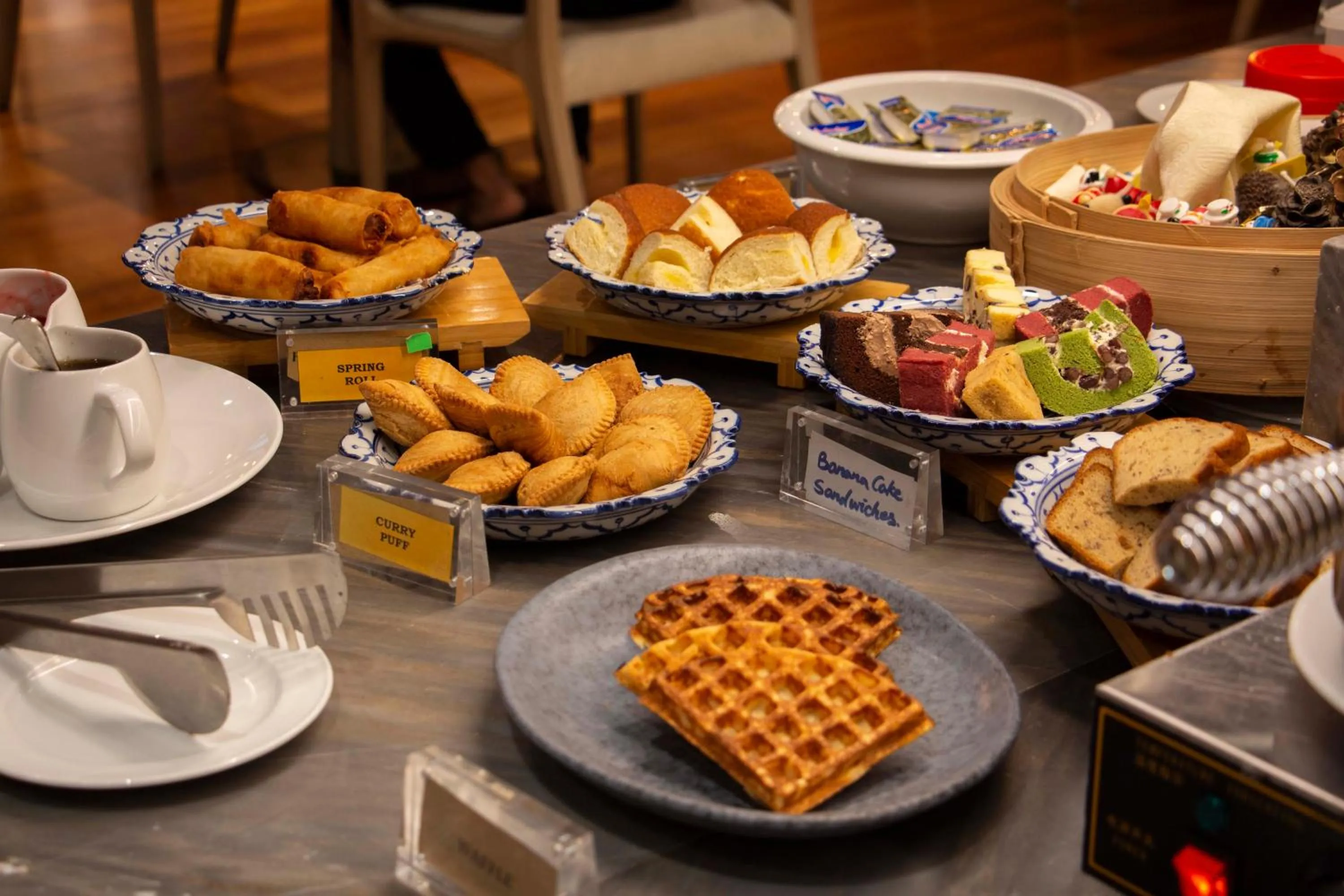 Food and drinks in Victoria Garden Hotel