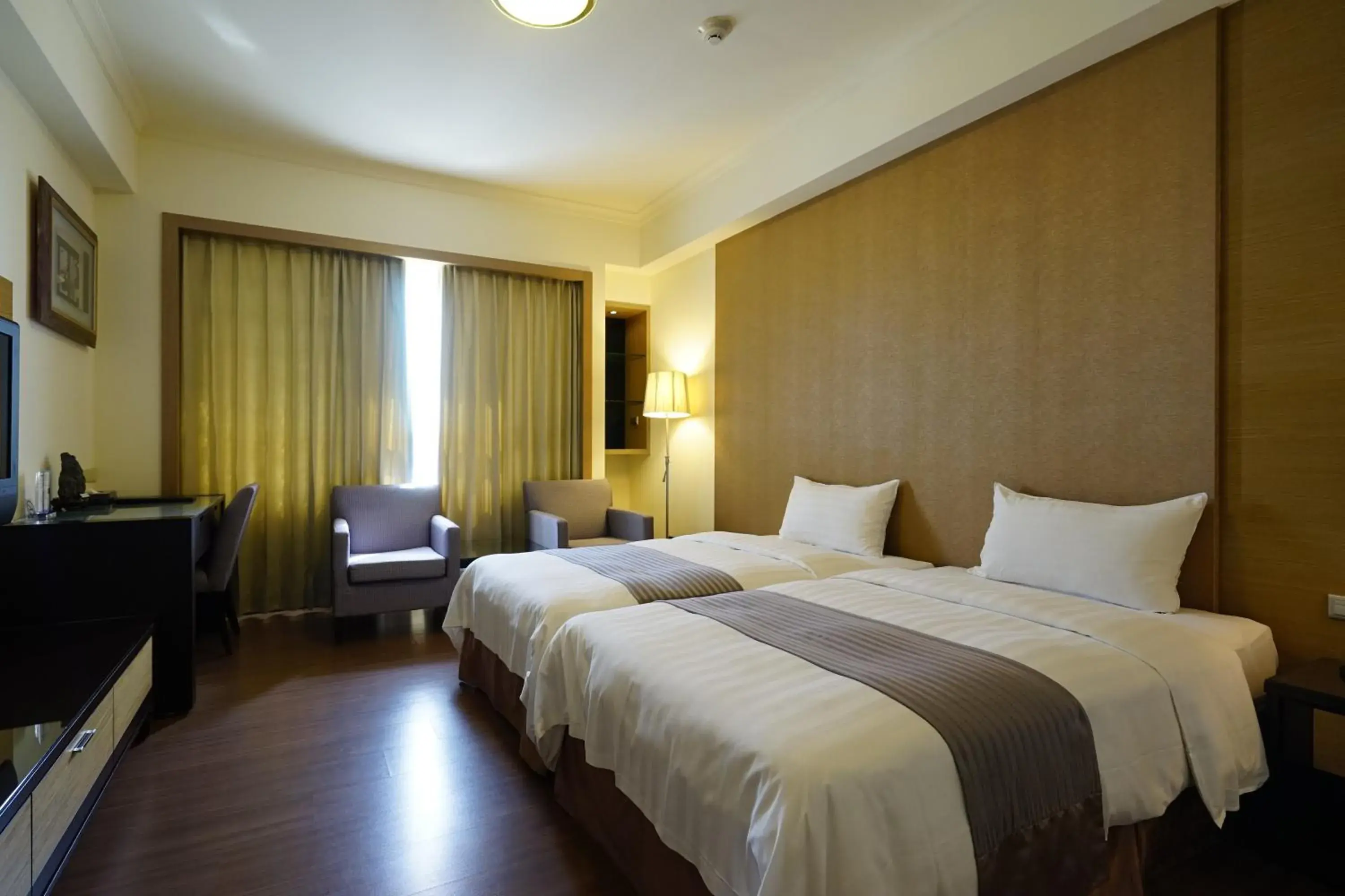 Standard Double or Twin Room in Hai Yue Hotel Standard Double or Twin Room in Hai Yue Hotel