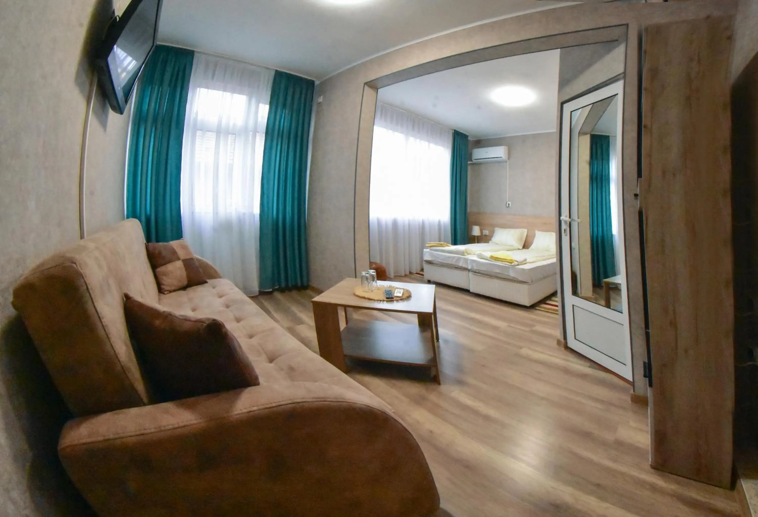 Photo of the whole room, Bed in Hotel Rade 1