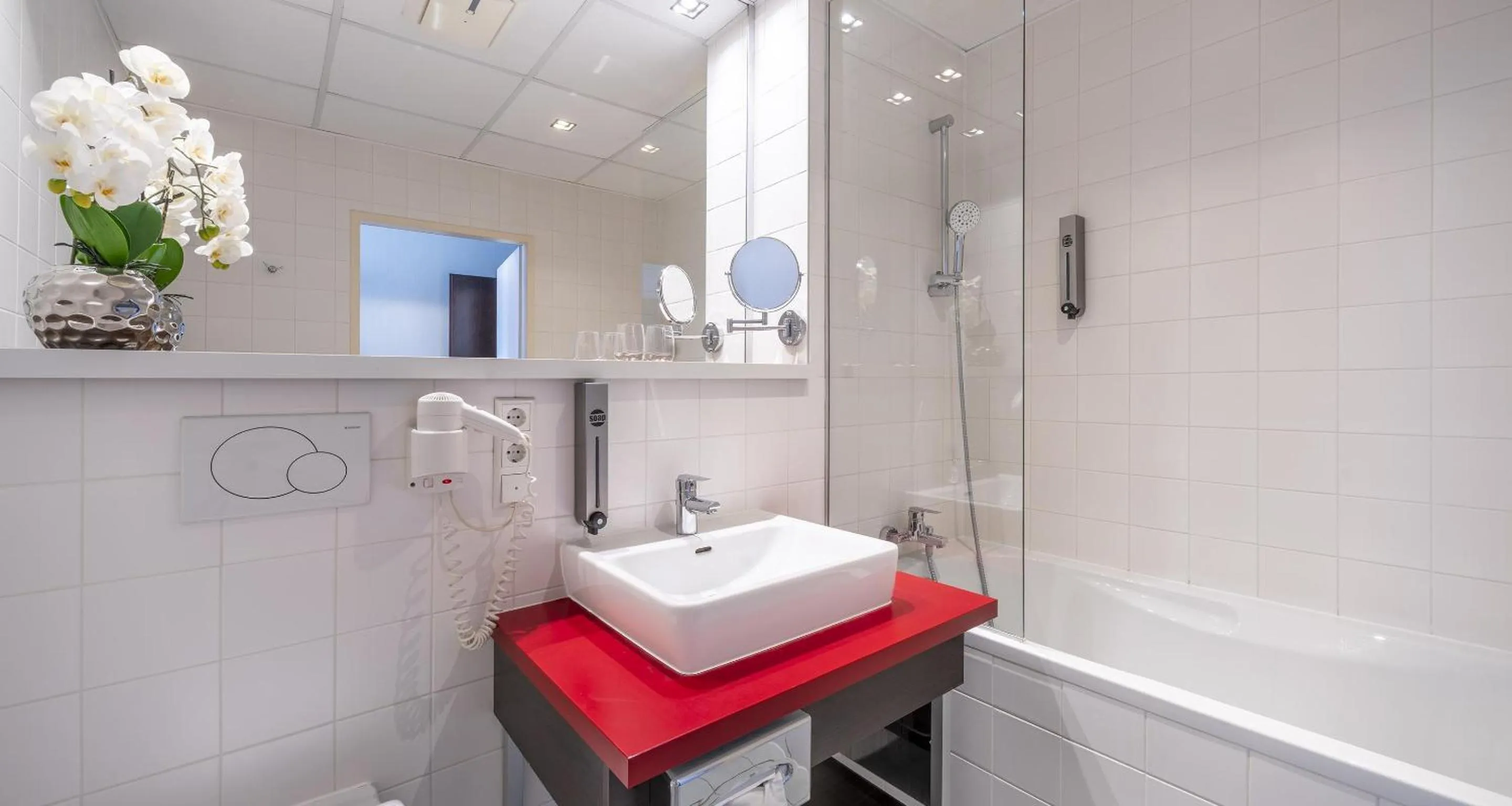 Bedroom in Best Western Plus Plaza Hotel Graz