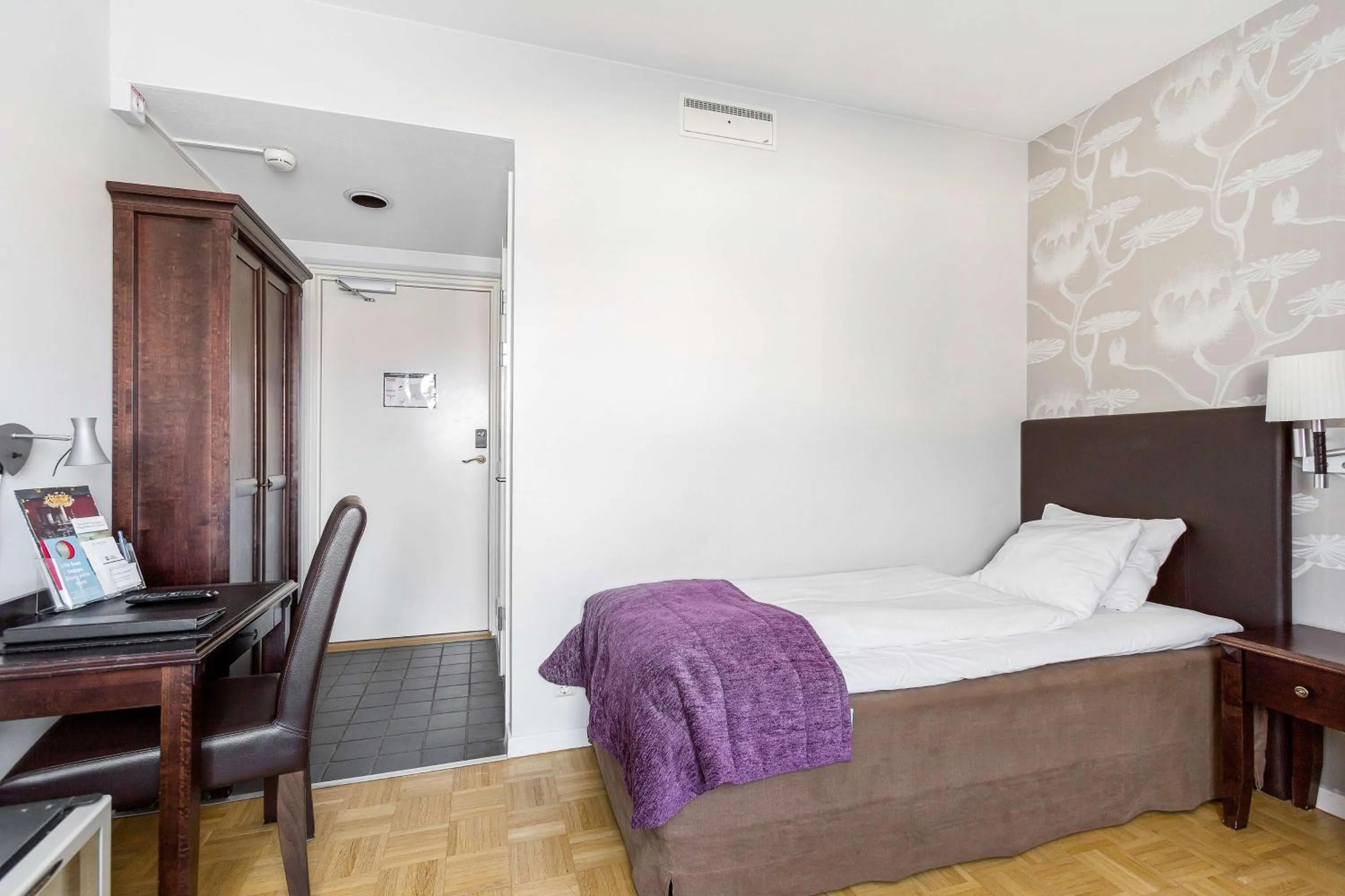 Bedroom, Bed in Vimmerby Stadshotell, WorldHotels Crafted