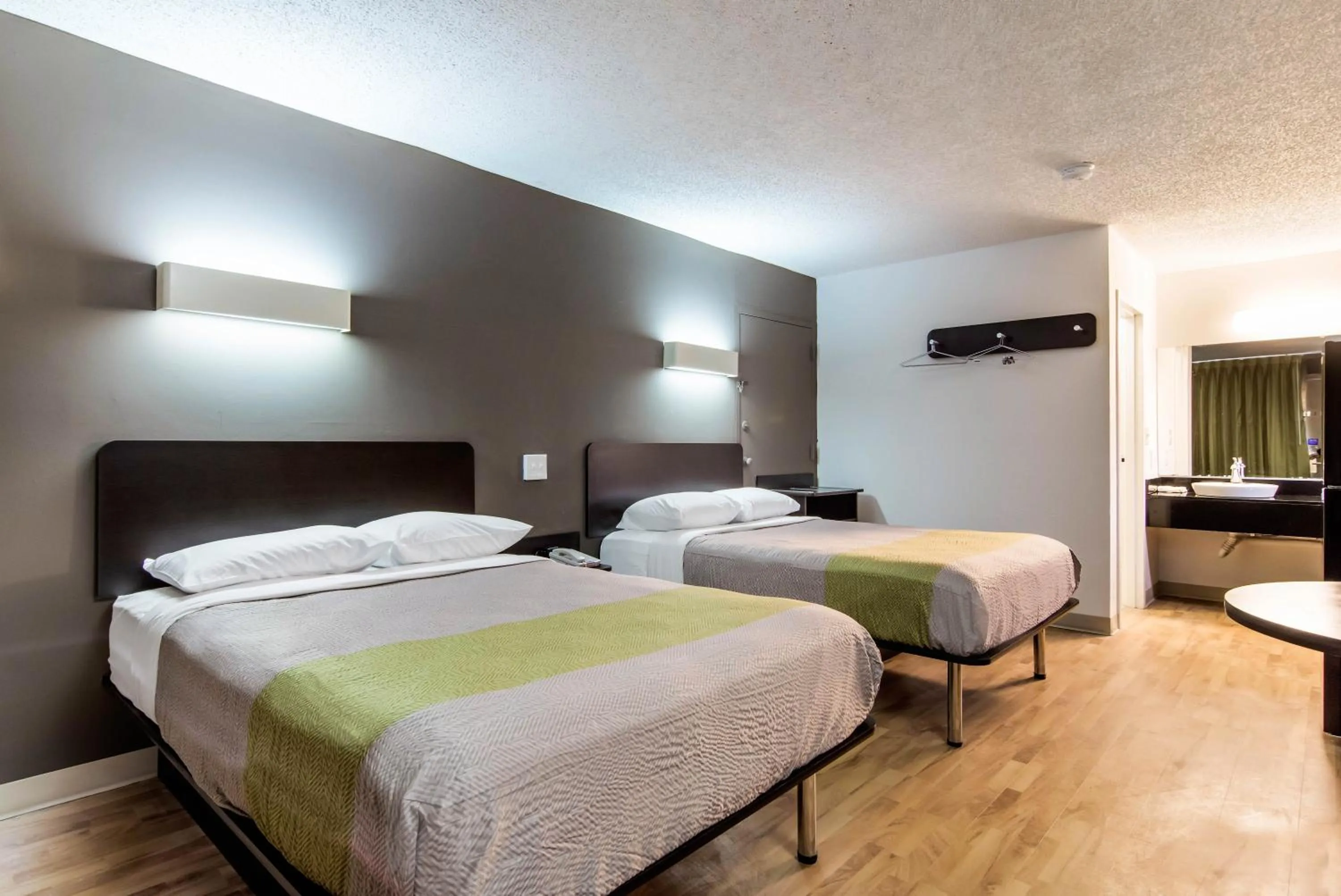 Photo of the whole room, Bed in Studio 6 LaGrange