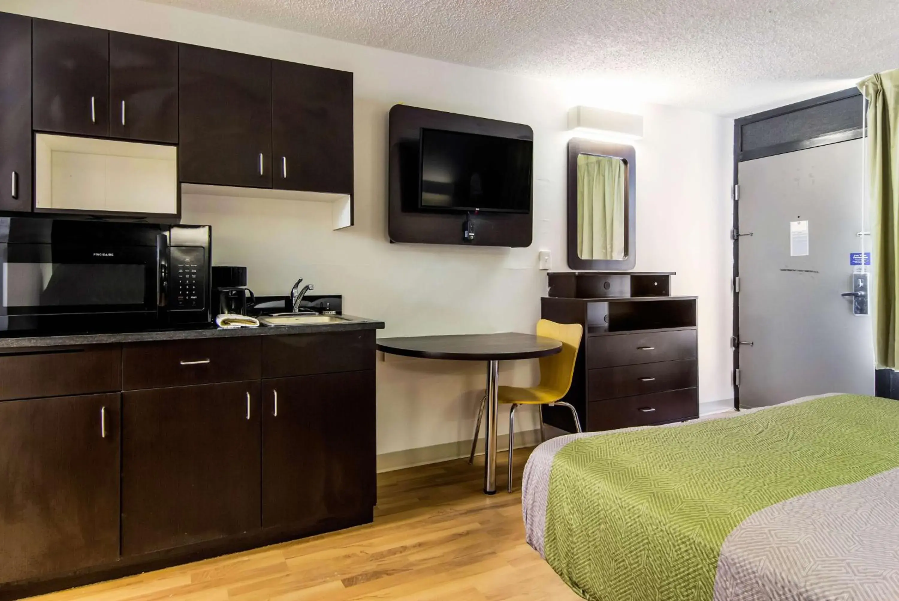 Photo of the whole room, Bed in Studio 6 LaGrange Photo of the whole room, Bed in Studio 6 LaGrange