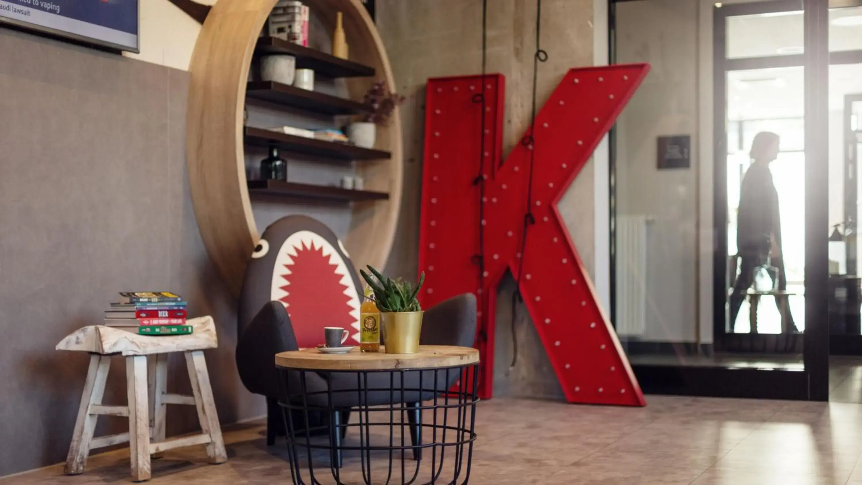 Property building in Holiday Inn - the niu, Keg Hamburg Ost by IHG Property building in Holiday Inn - the niu, Keg Hamburg Ost by IHG