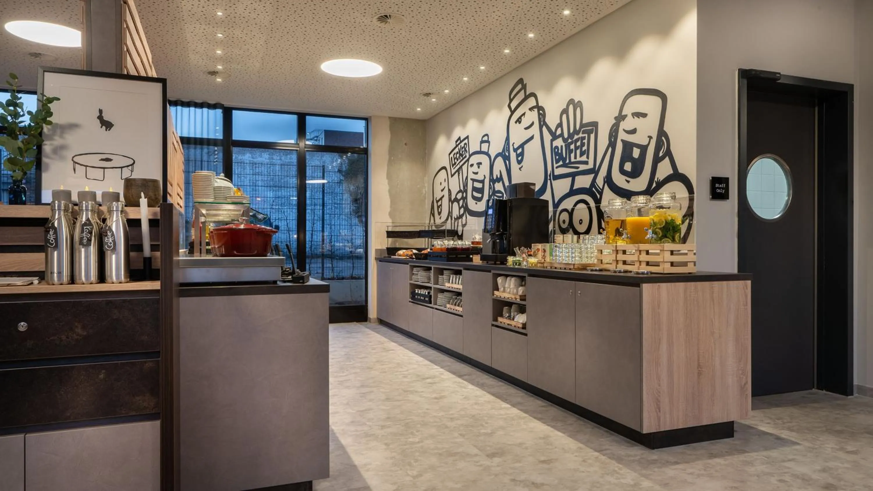 Breakfast in Holiday Inn - the niu, Keg Hamburg Ost by IHG