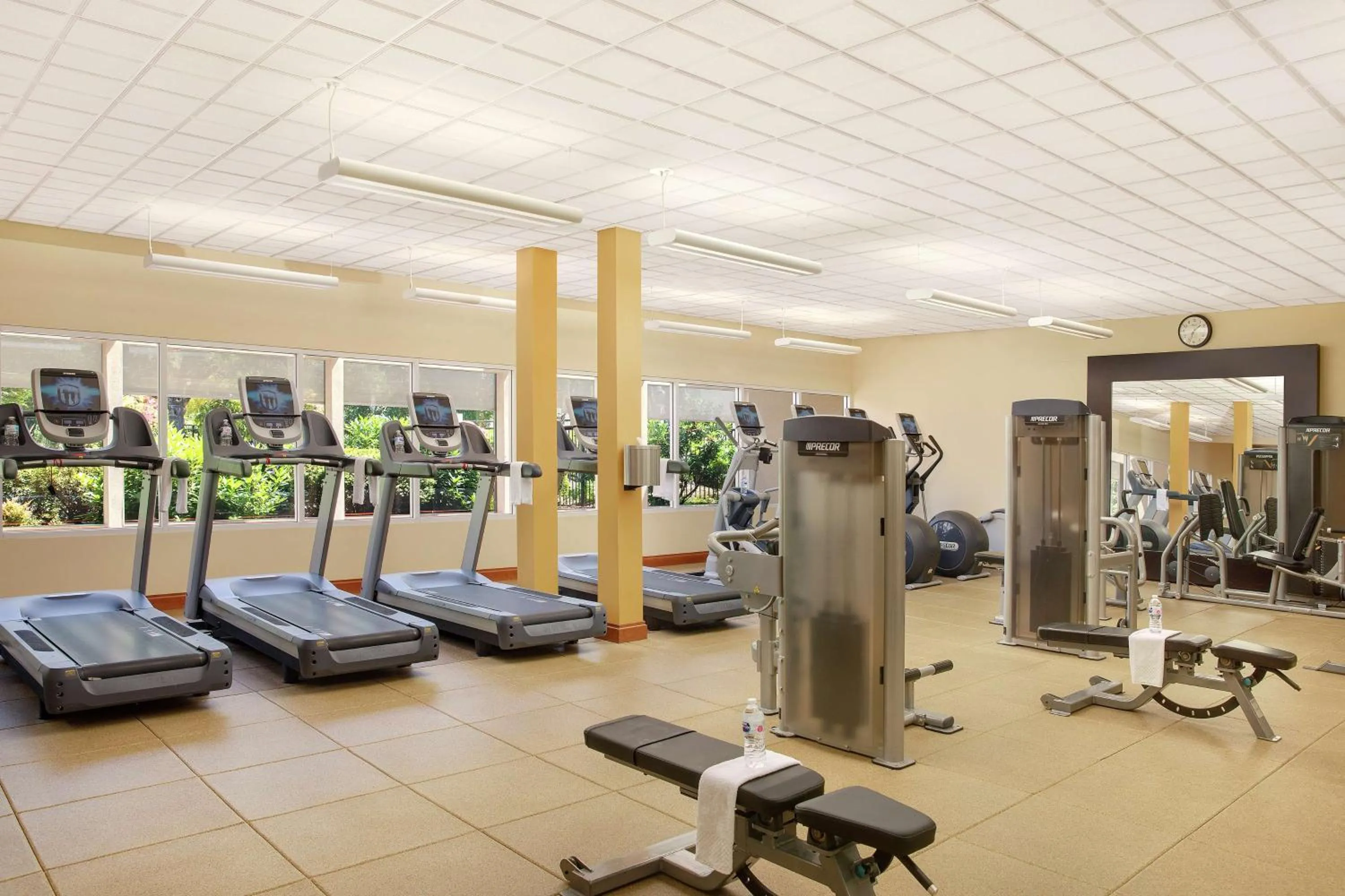 Fitness centre/facilities in Hilton Seattle Airport & Conference Center