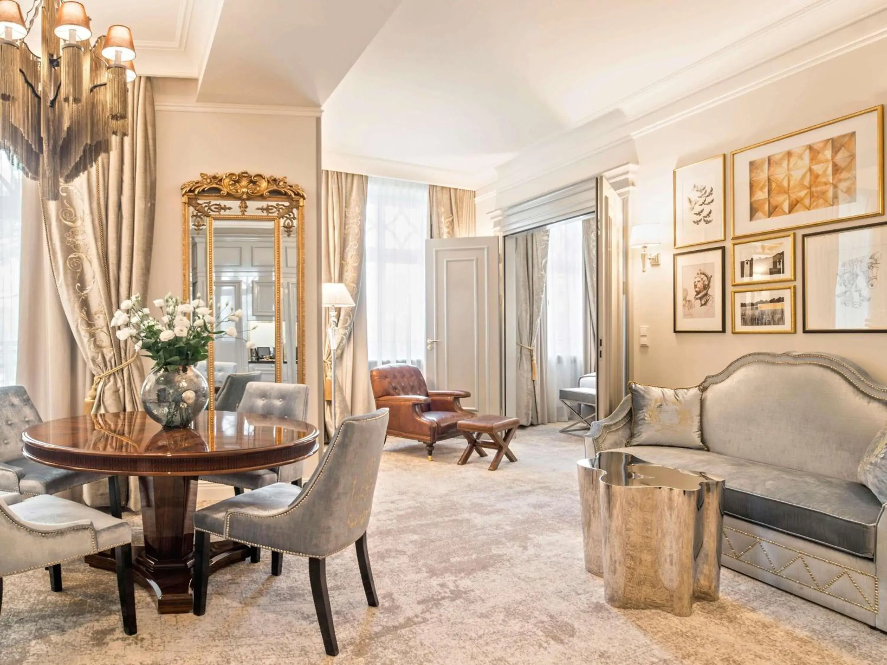 Bedroom in Bachleda Luxury Hotel Kraków - MGallery Collection Bedroom in Bachleda Luxury Hotel Kraków - MGallery Collection