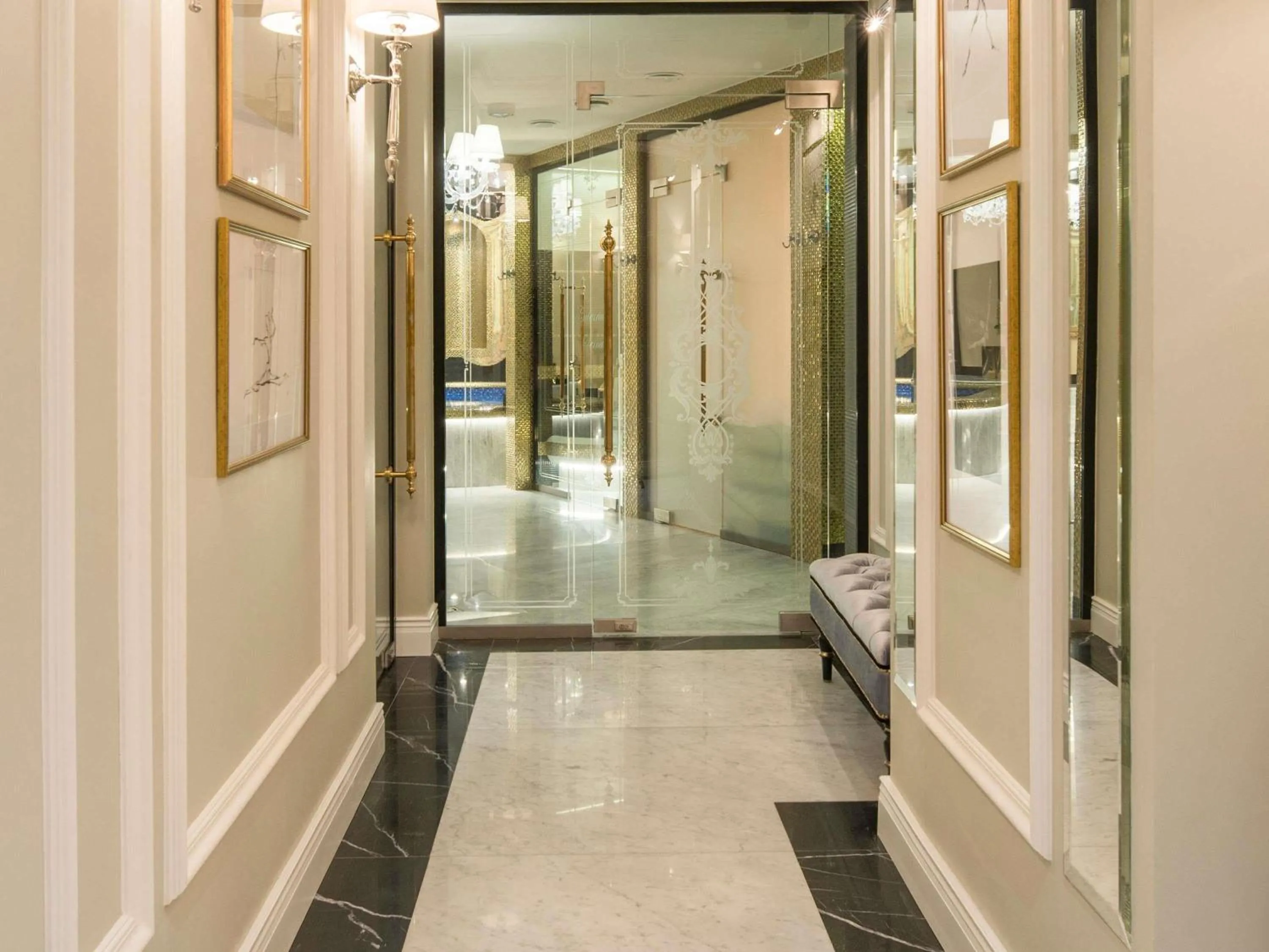 Spa and wellness centre/facilities in Bachleda Luxury Hotel Kraków - MGallery Collection