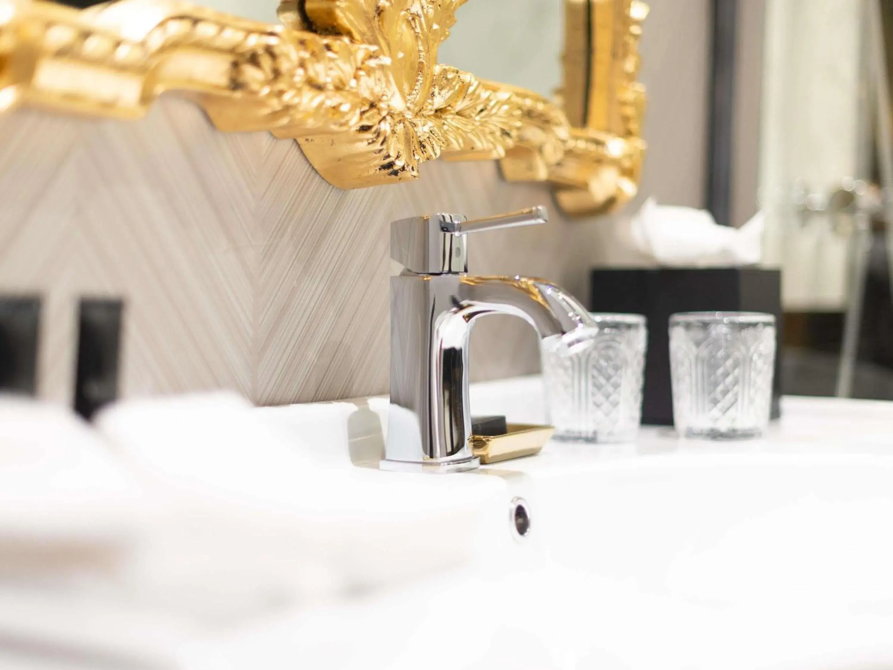 Bedroom in Bachleda Luxury Hotel Kraków - MGallery Collection Bedroom in Bachleda Luxury Hotel Kraków - MGallery Collection