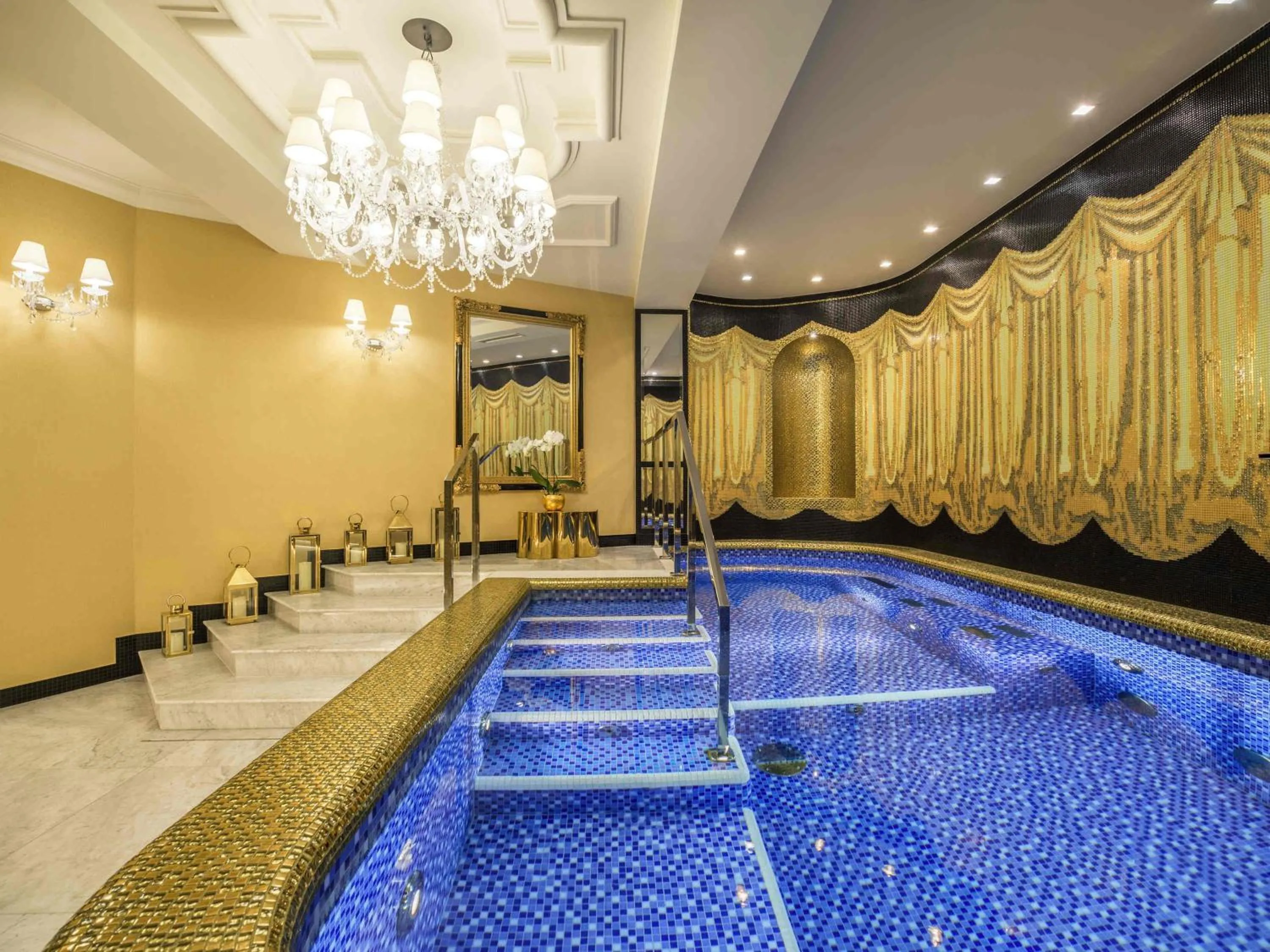Pool view in Bachleda Luxury Hotel Kraków - MGallery Collection