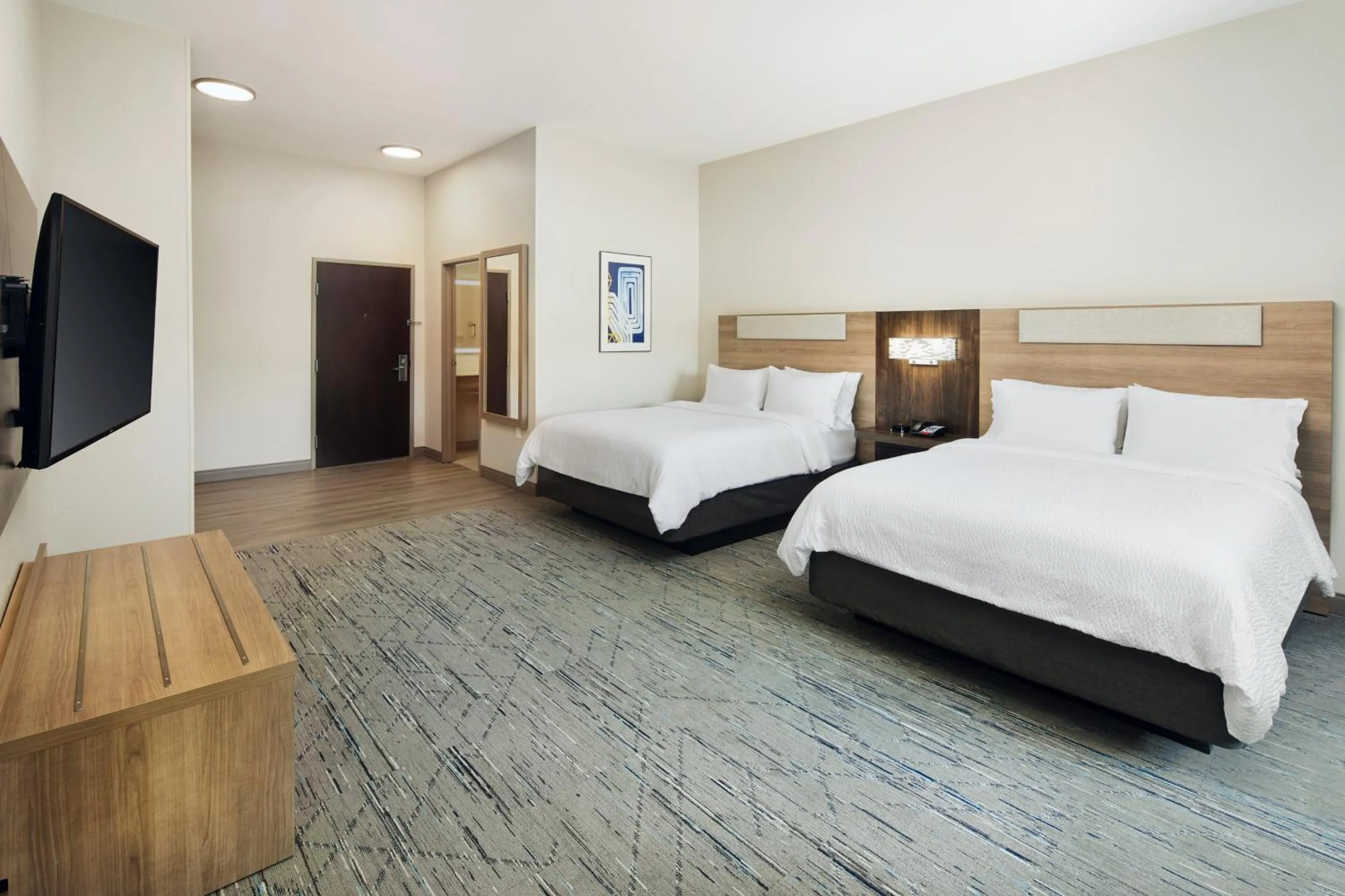 Photo of the whole room, Bed in Holiday Inn Express and Suites Wheeling by IHG