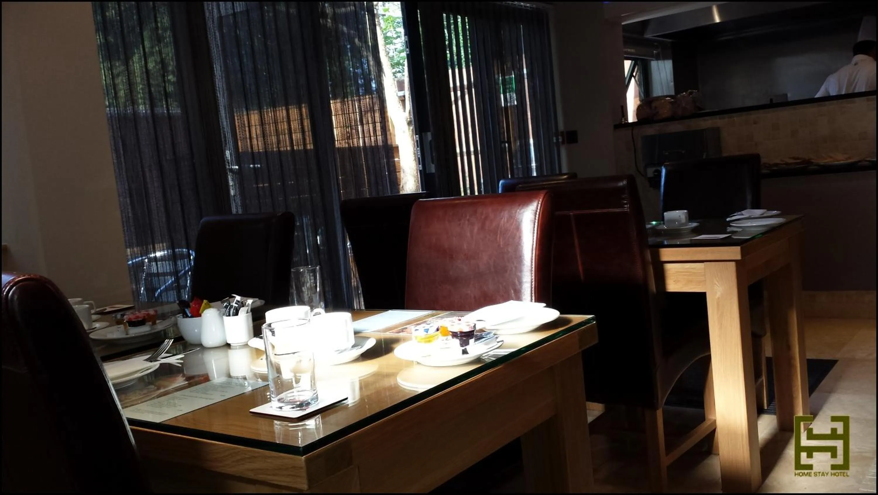 Food and drinks in Homestay Hotel Heathrow