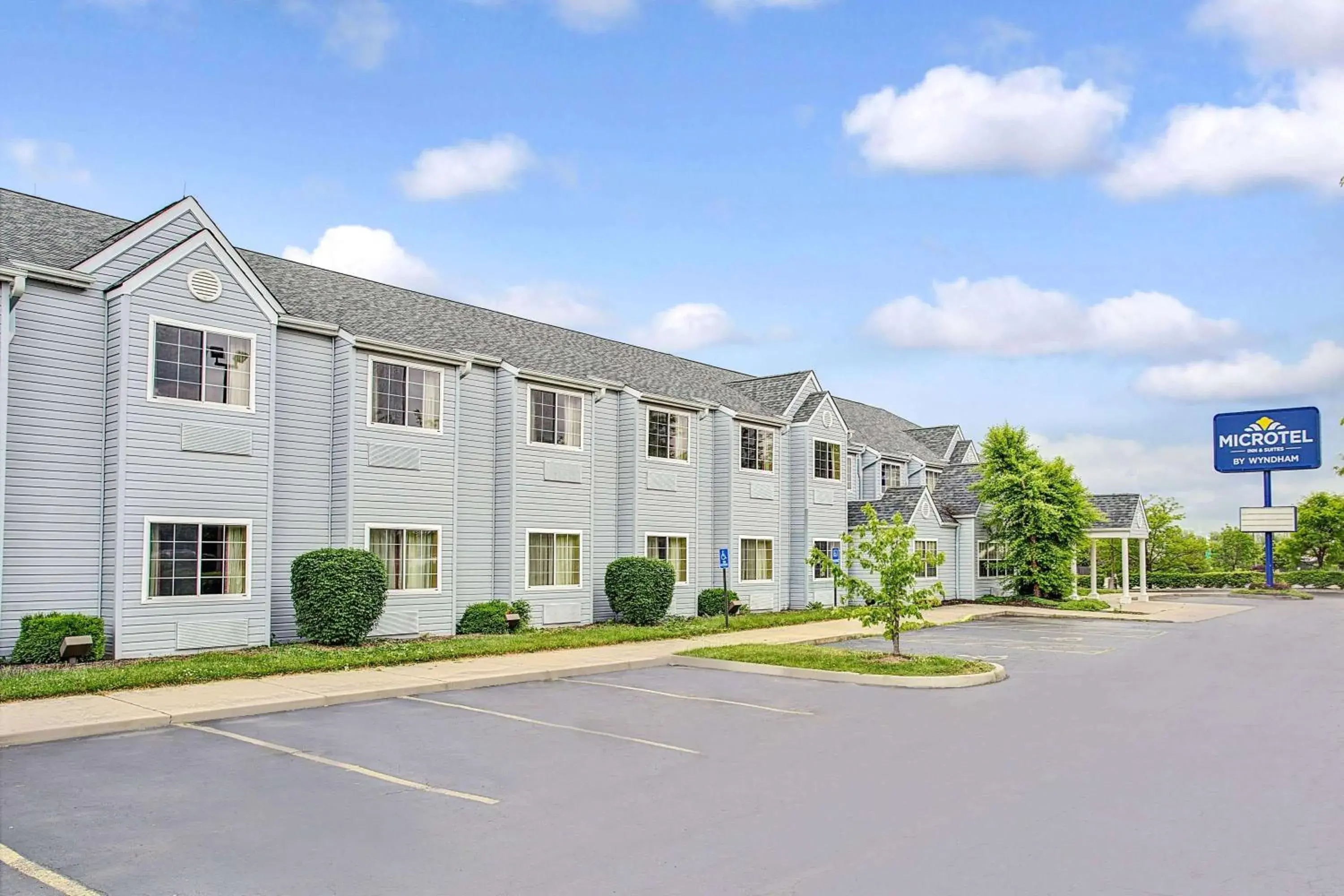 Property building in Microtel Inn & Suites by Wyndham Mason Property building in Microtel Inn & Suites by Wyndham Mason