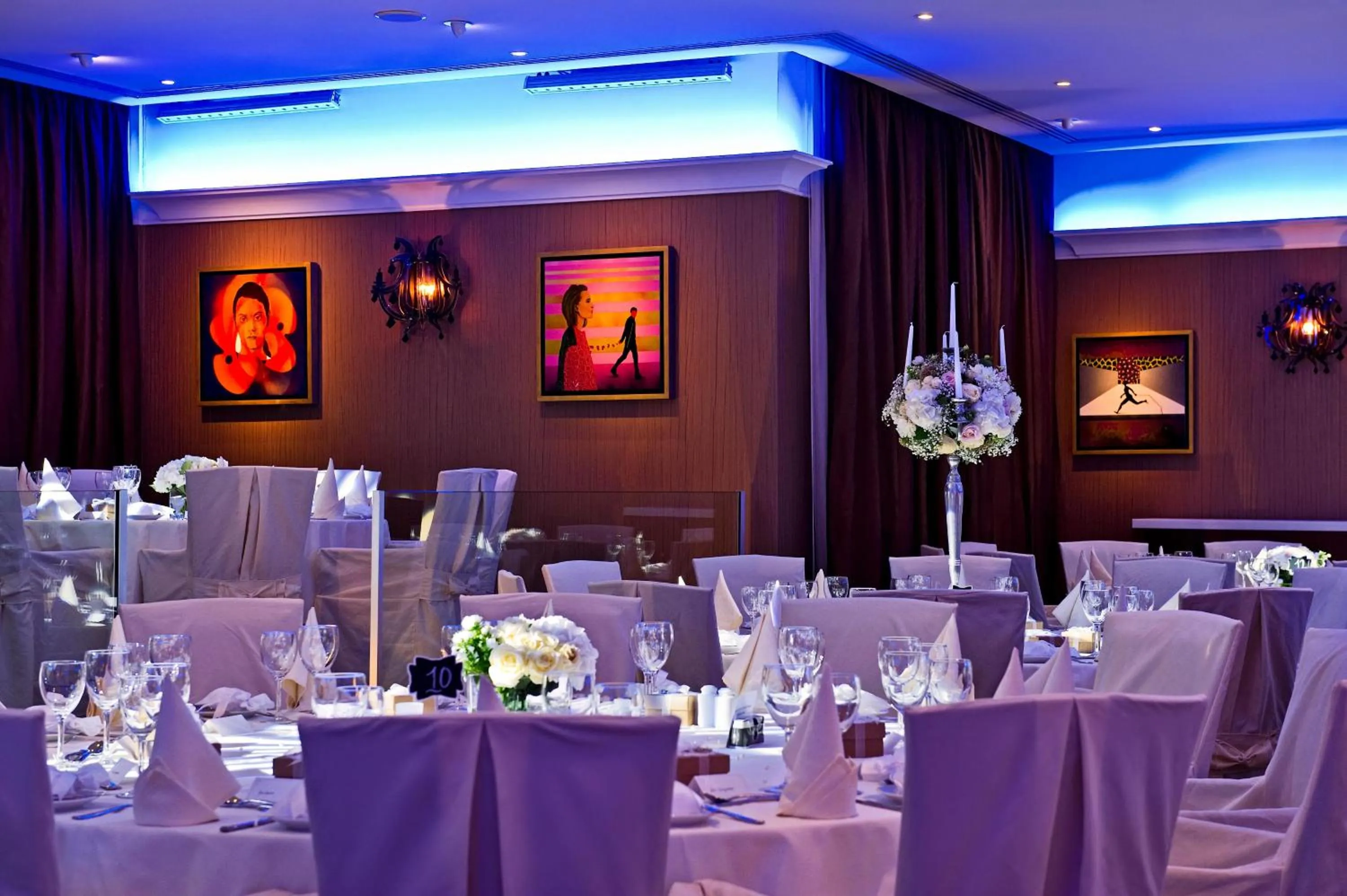 Restaurant/places to eat in Mediterranean Beach Hotel