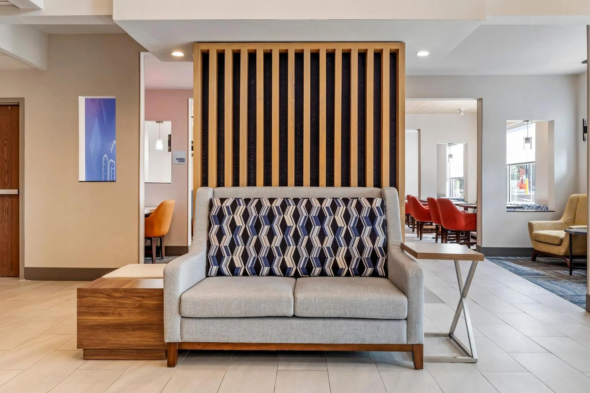 Property building in Holiday Inn Express Pittsburgh - Munhall by IHG