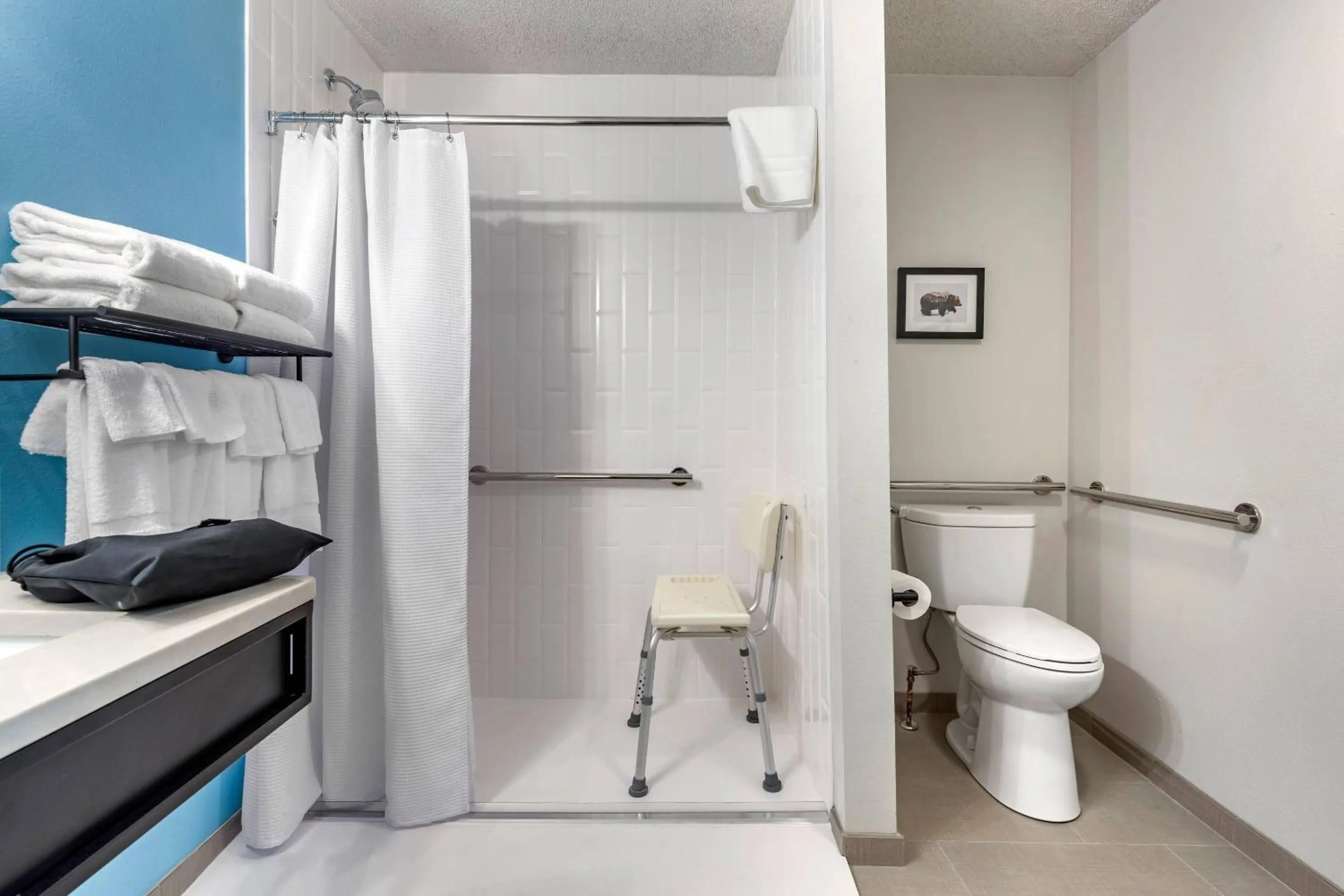 Bedroom in The Freeport Hotel, an Ascend Collection Hotel