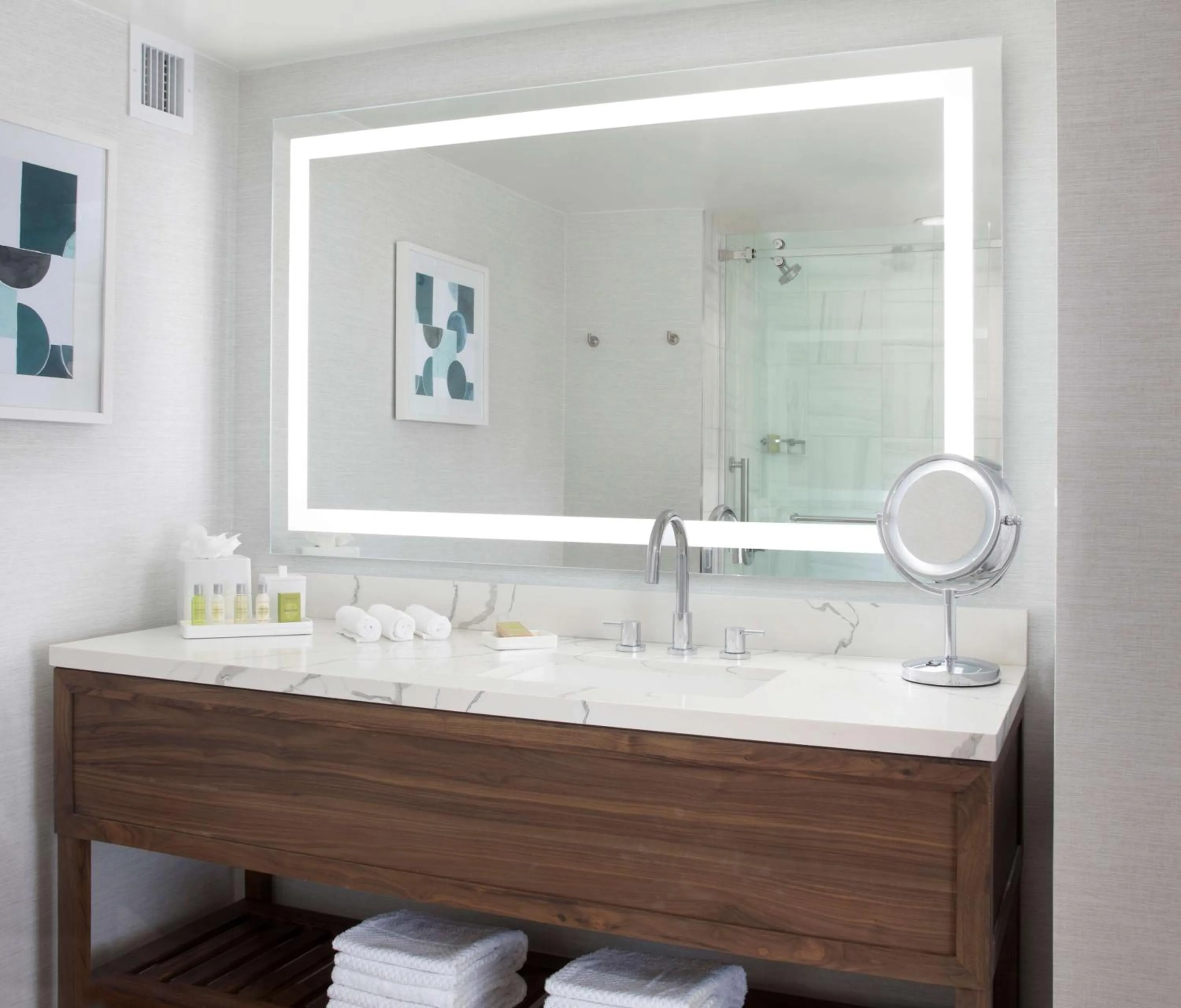 Bathroom in Hilton Santa Monica